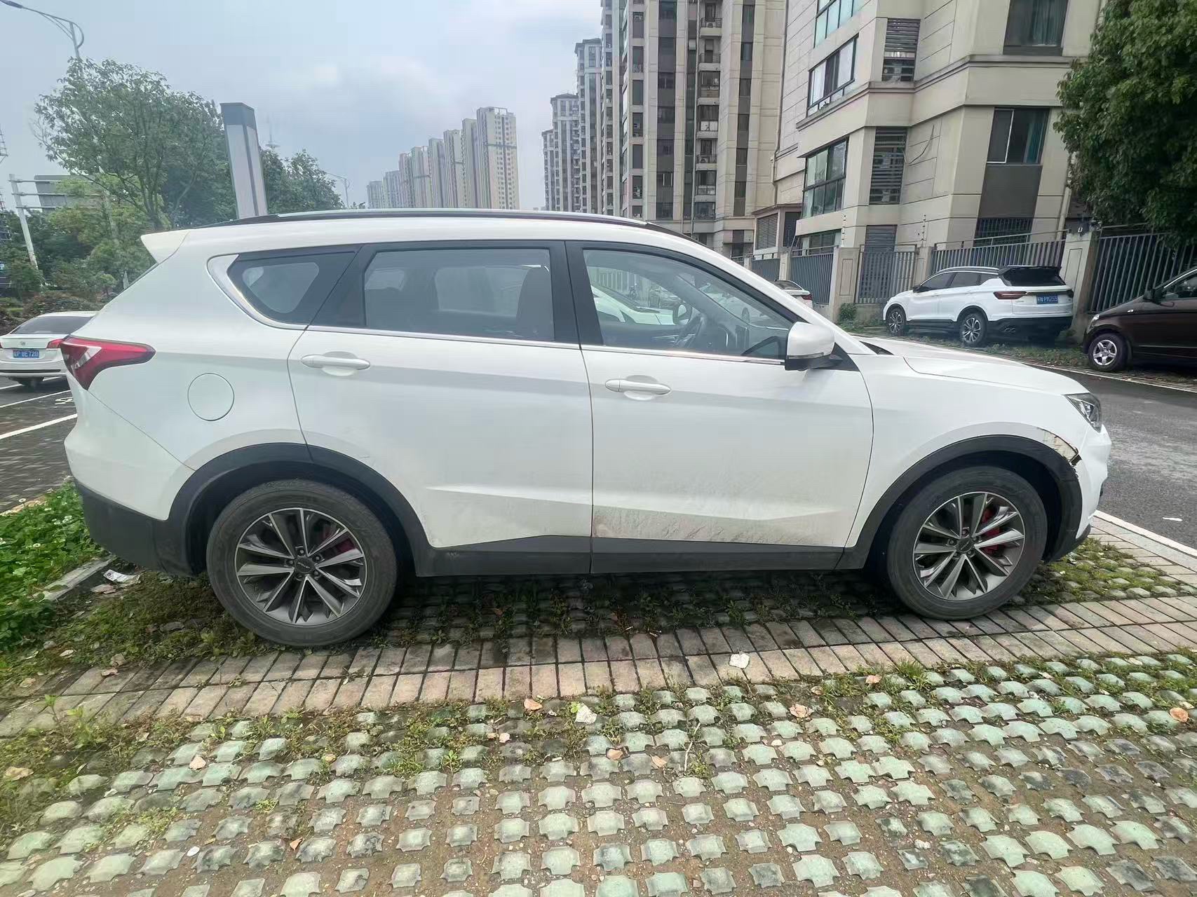 捷途 2019款 X70S 1.5T 探途版5座