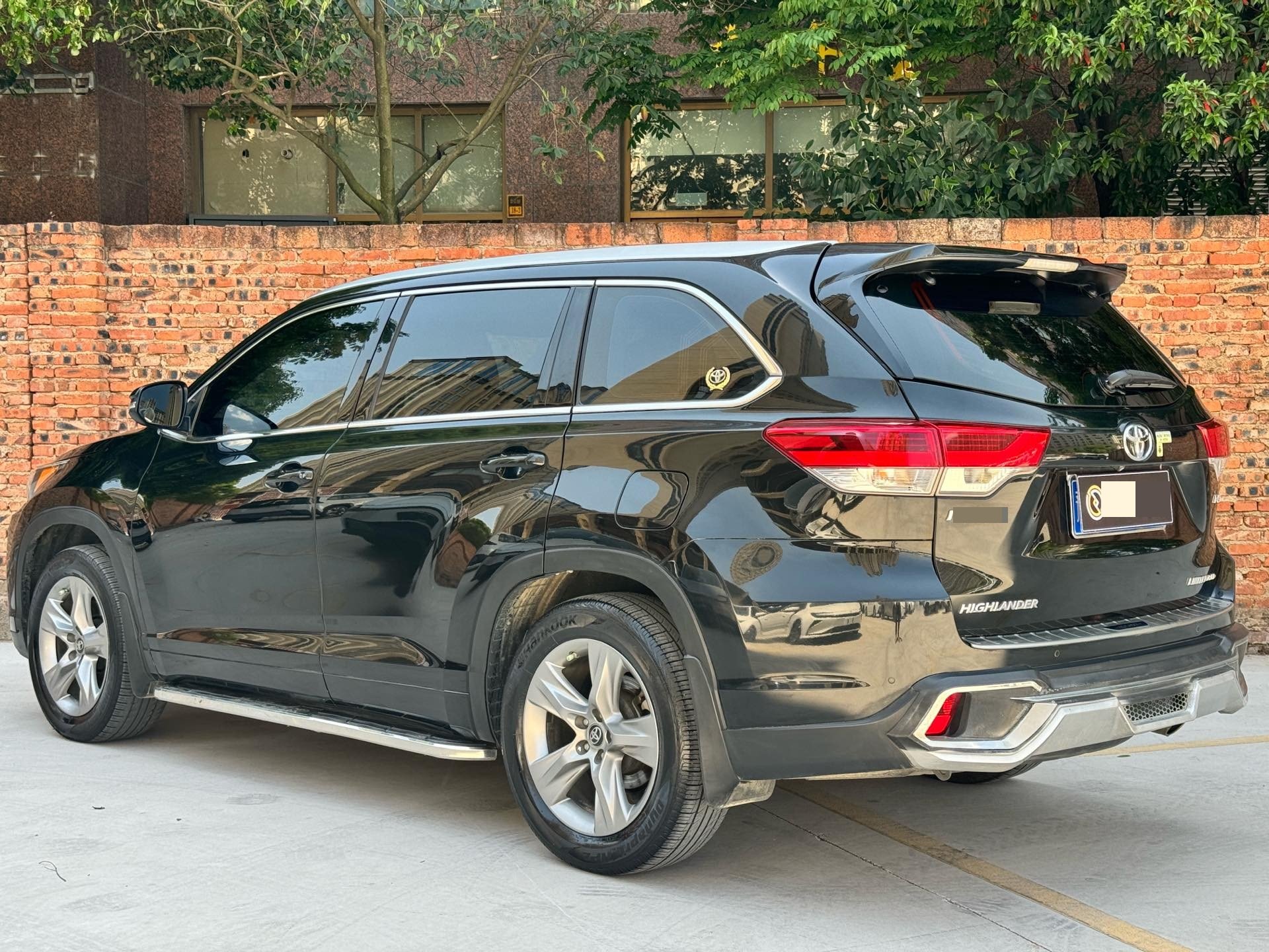 Toyota 2019 Highlander 2.0T 4WD至尊版 7-Seater