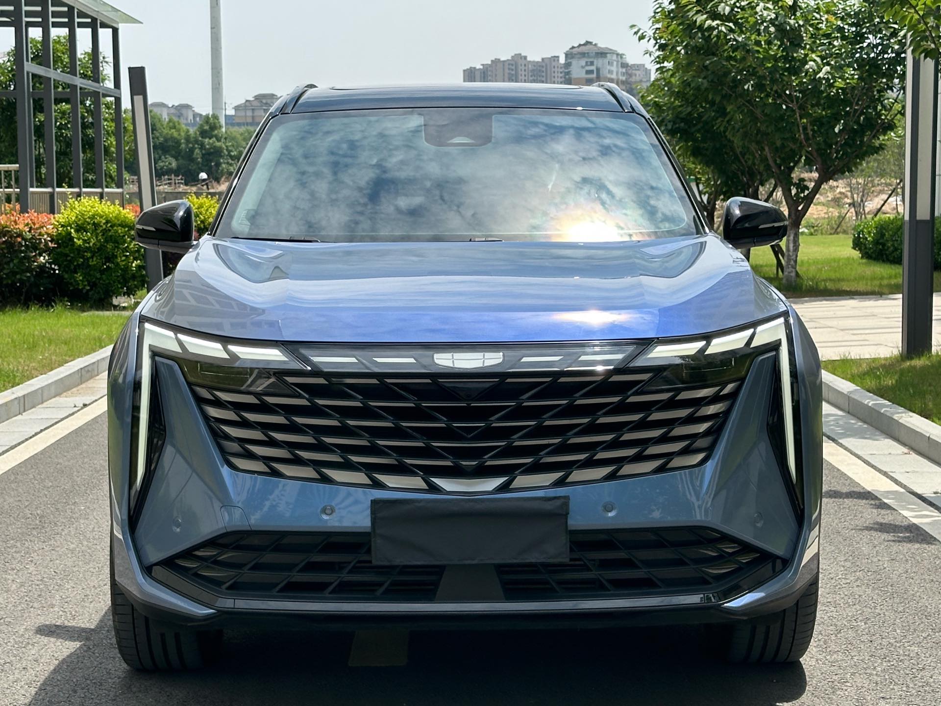 吉利 2023款 博越L 2.0TD 尊贵型