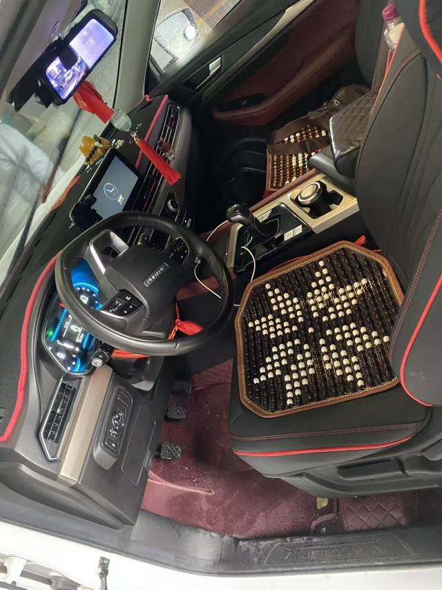 捷途 2023款 X70 1.5T 超越版5座
