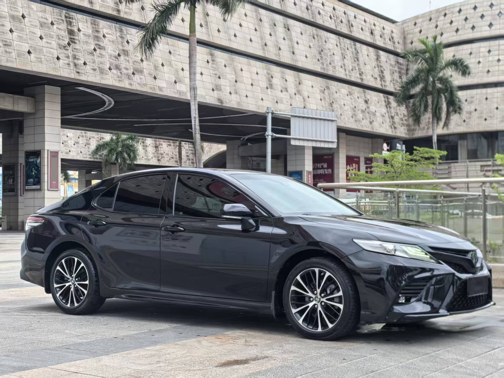 Toyota 2018 Camry 2.5S Fengshang Edition