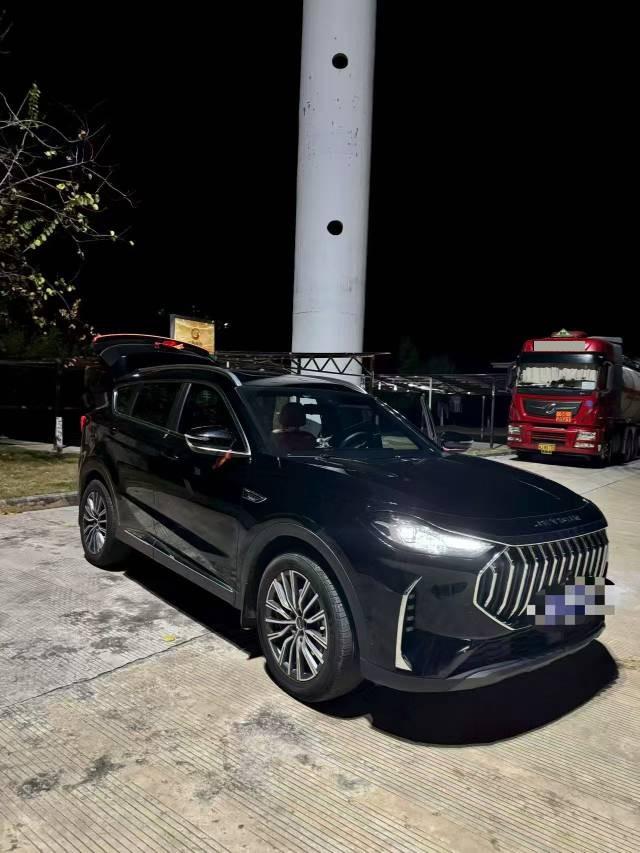 JETOUR 2024 X70 PLUS 1.5T Champion Edition MAX 7-Seater