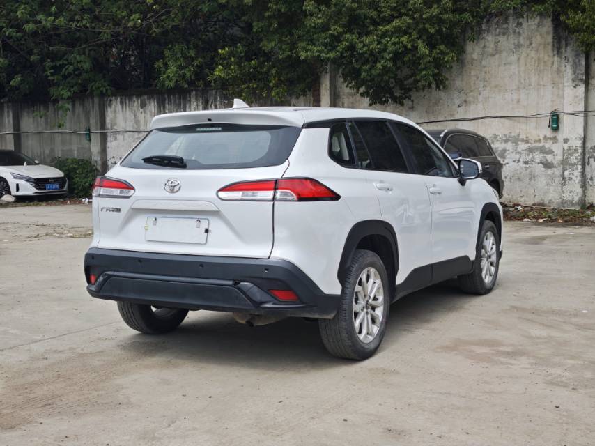 Toyota 2025 Frontlander 2.0 CVT Elite Plus