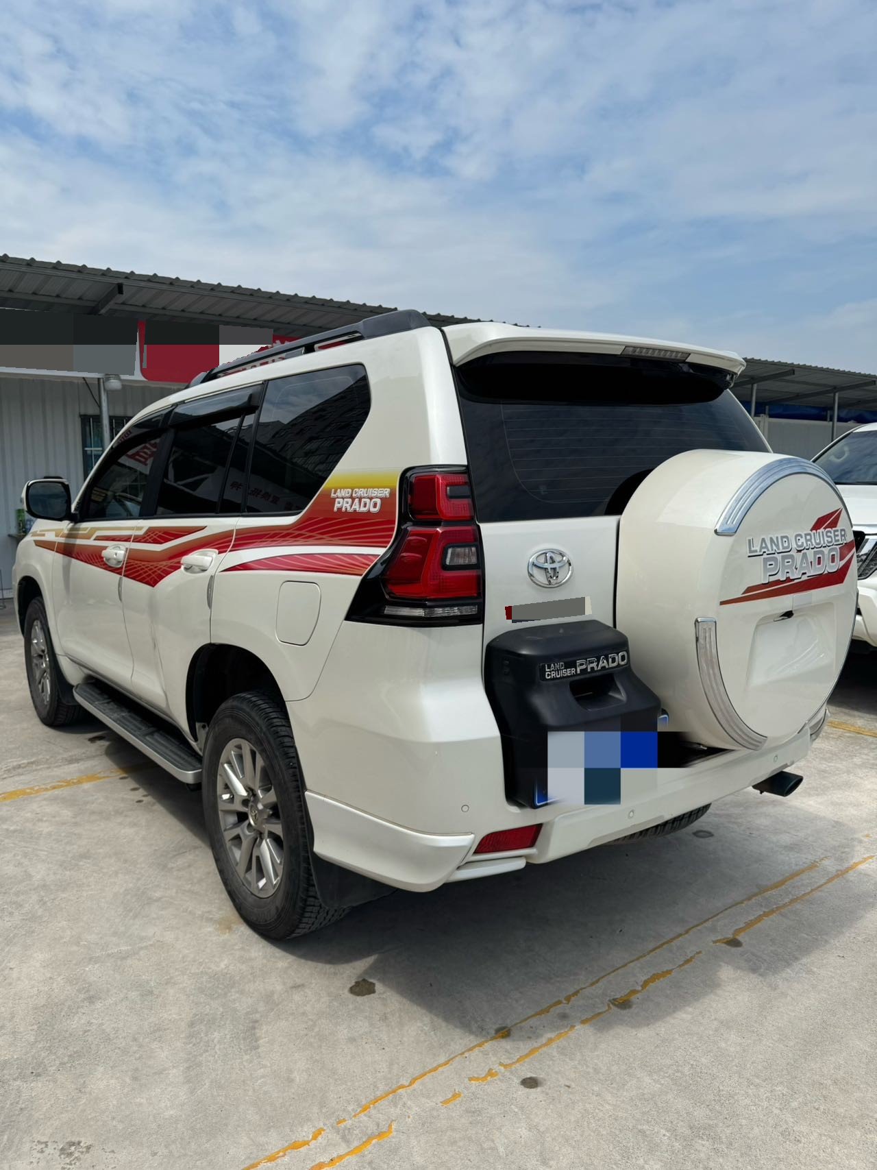 Toyota 2019 Prado 3.5 TX-L Premium (Rear-Mounted Spare Tire)