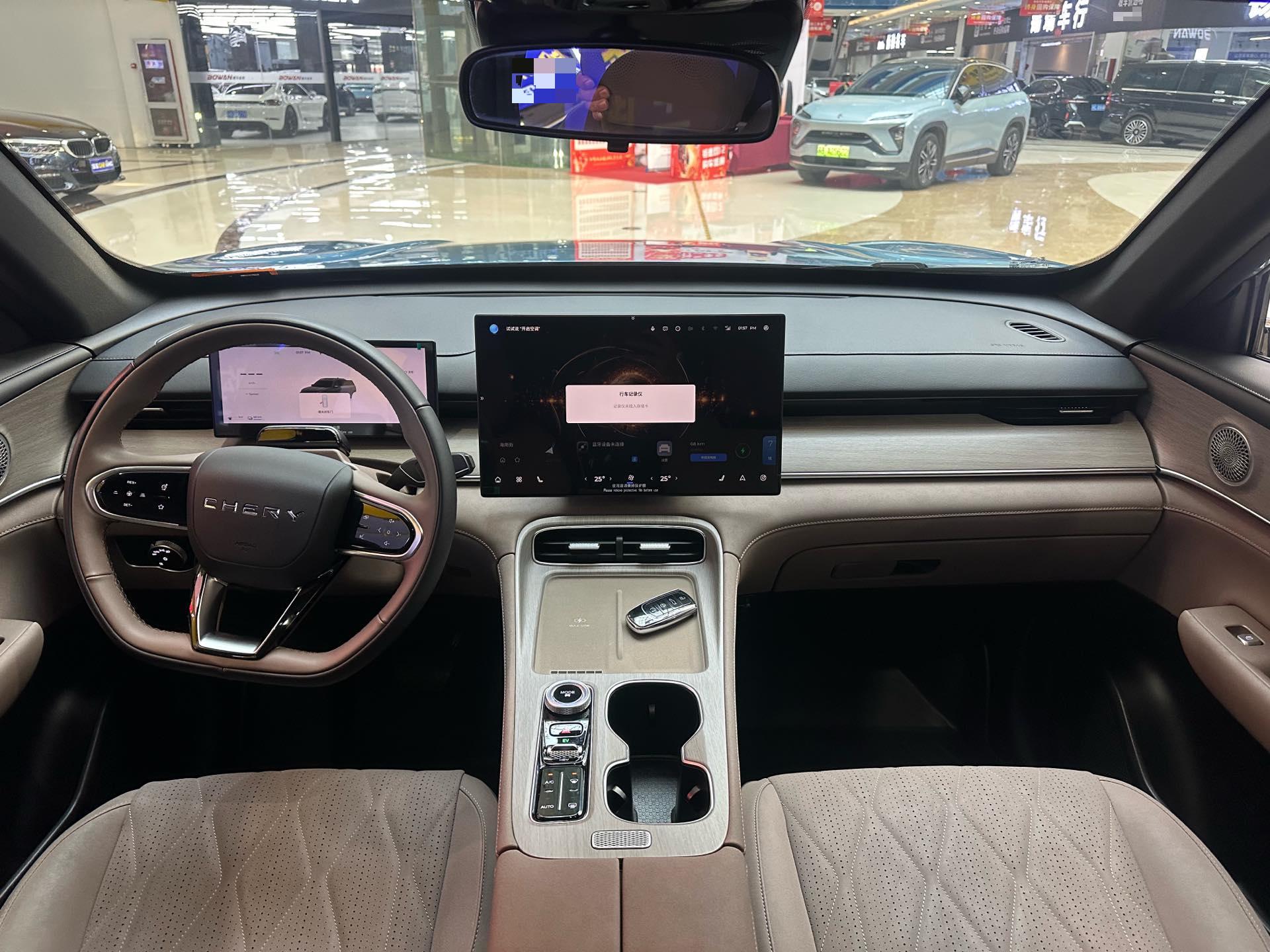 奇瑞 2025款 瑞虎8 PLUS C-DM 1.5T 90KM尊贵型5座