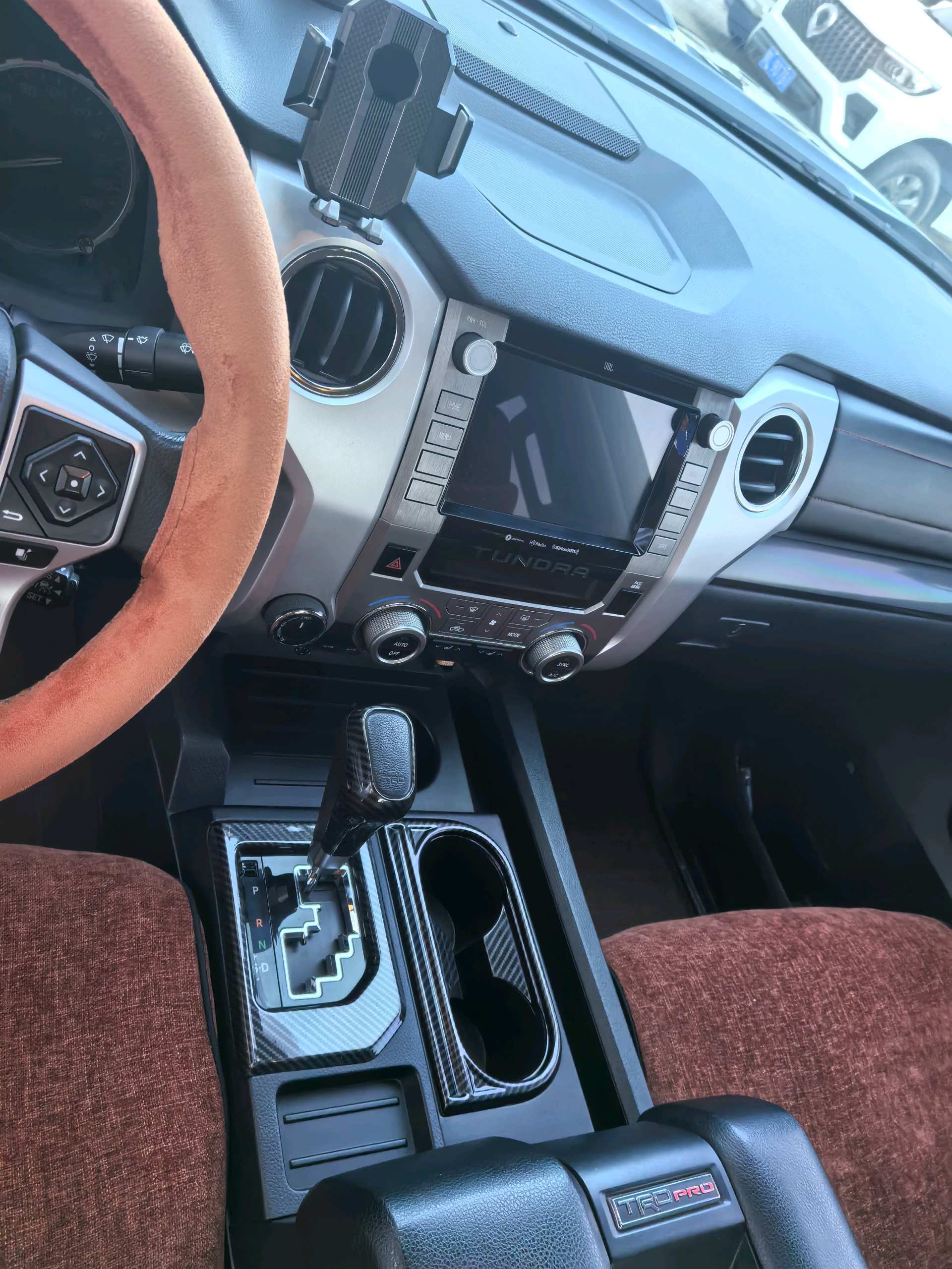 Toyota Tundra (Import) 2019 Tundra 5.7 TRD Pro 4WD CrewMax 5.5-Ft US Spec
