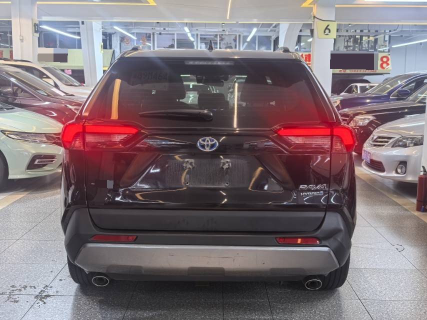 丰田 2020款 RAV4荣放 双擎 2.5 无级 两驱精英版