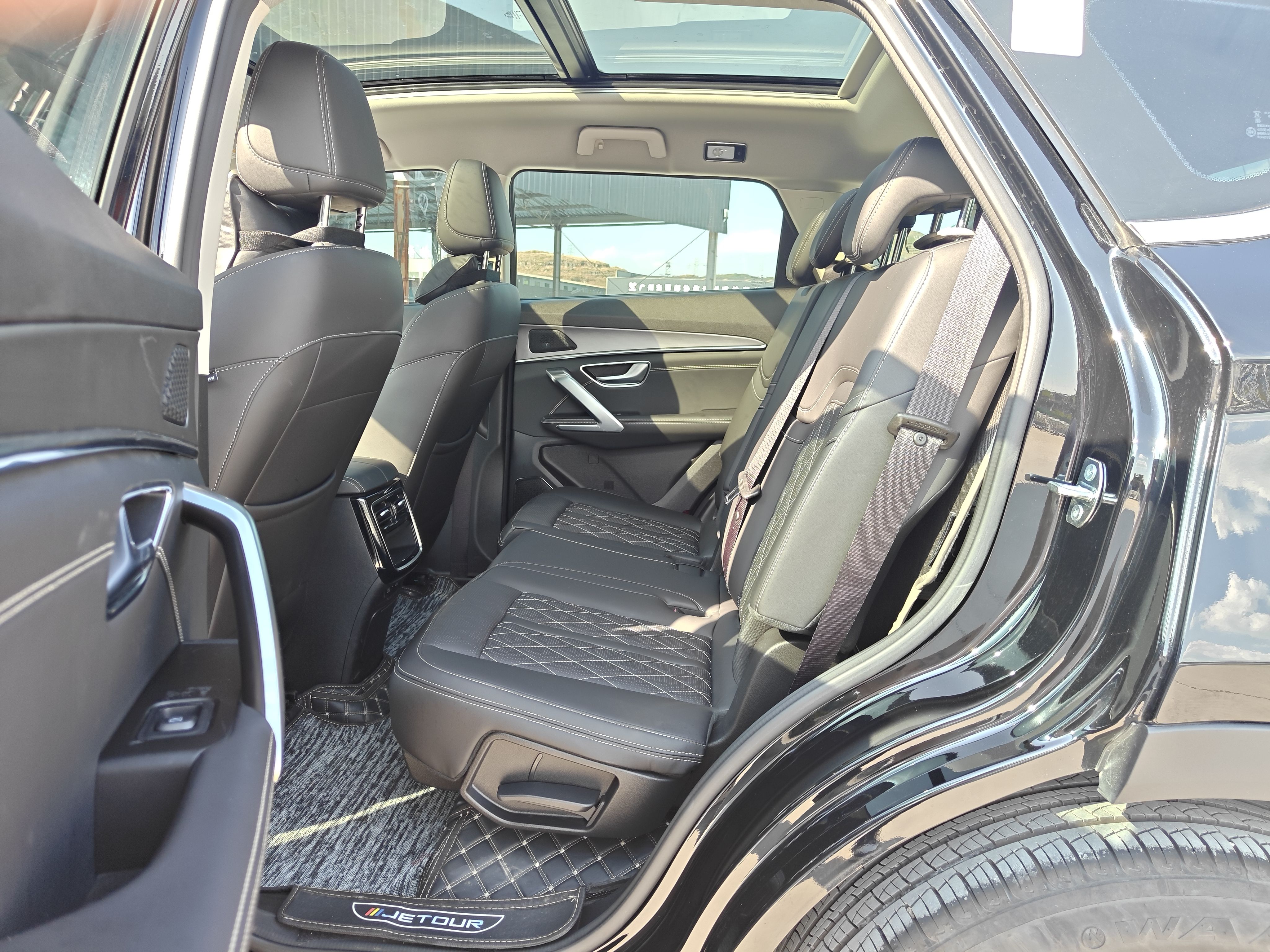 JETOUR 2024 X70 PLUS 1.5T Champion MAX+ 7-Seater