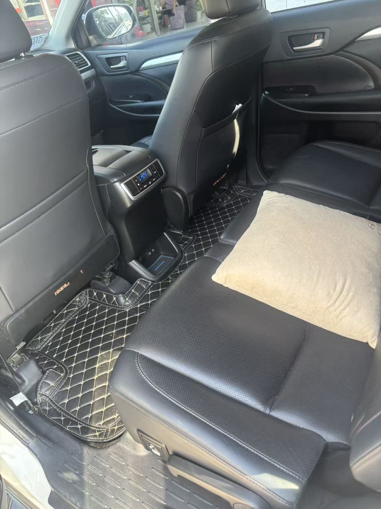 Toyota 2021 Highlander 2.0T 4WD Luxury 7-Seater