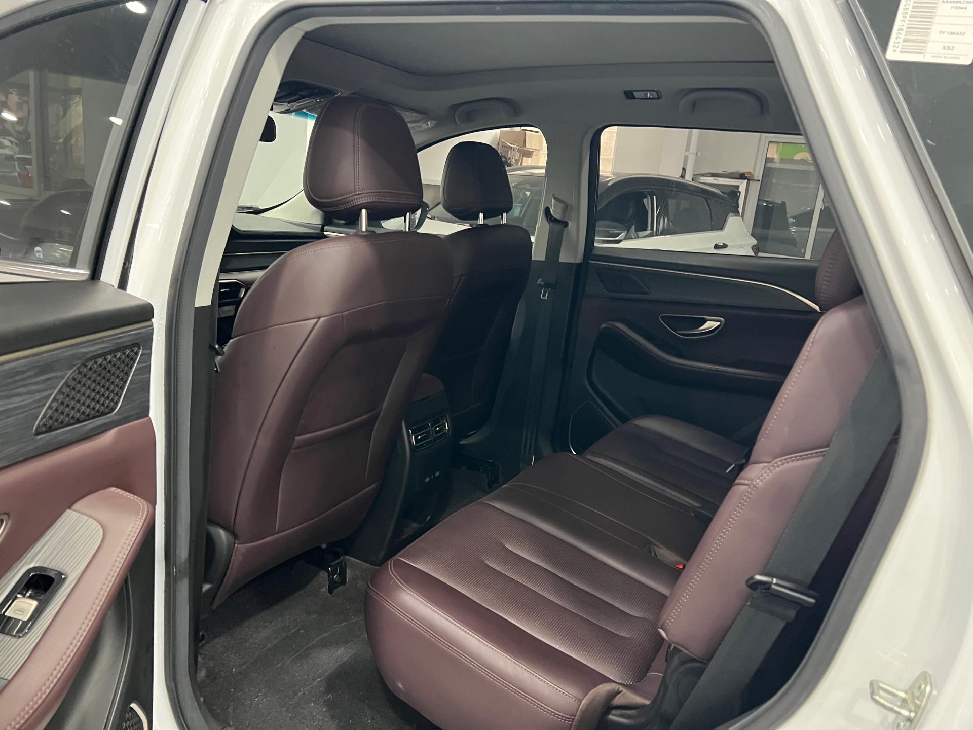 JETOUR 2024 X90 PLUS 1.6TD Villa 7-Seater