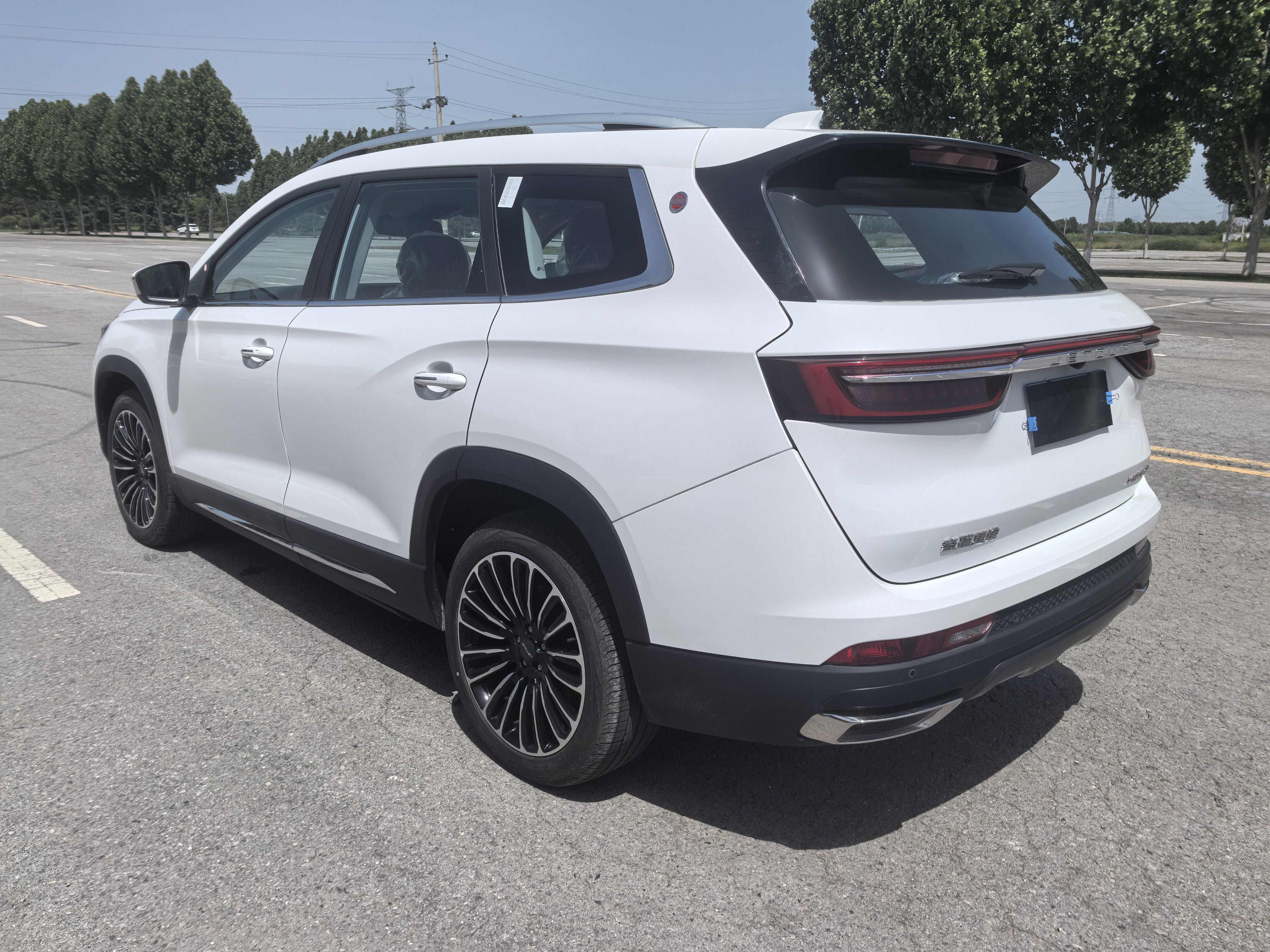 JETOUR 2021 X90 PLUS 1.6TD Villa 6-Seater