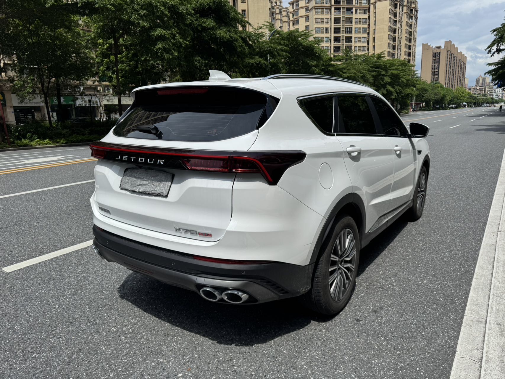 JETOUR 2025 X70 PLUS 1.5T Luxury Surge Edition 5-Seater