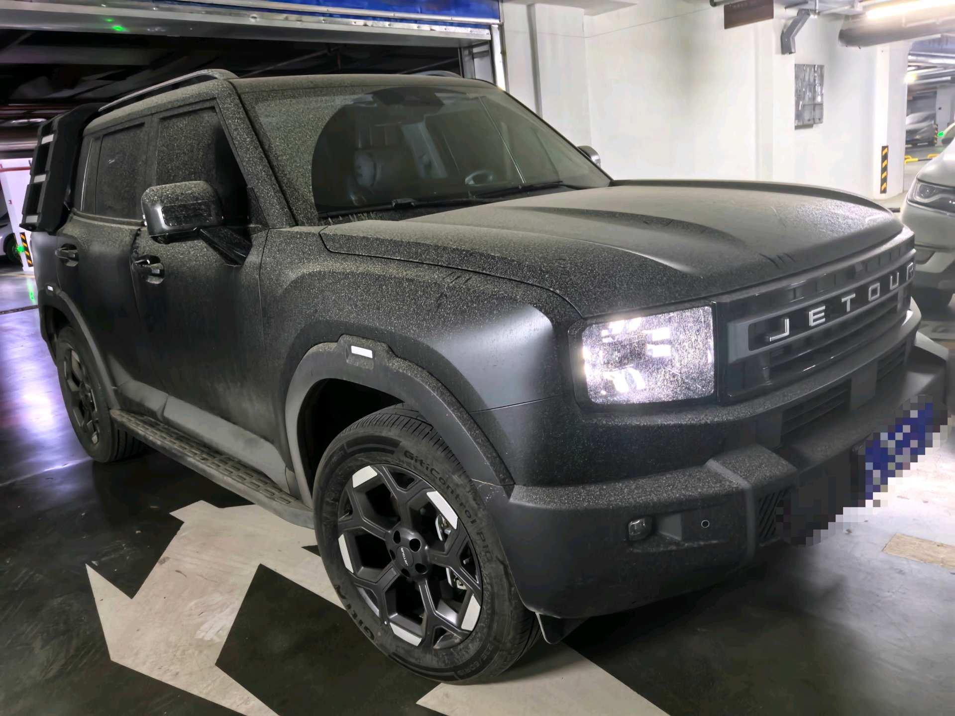 JETOUR 2024 Traveler 2.0T 4WD Cross PRO Entertainment Edition