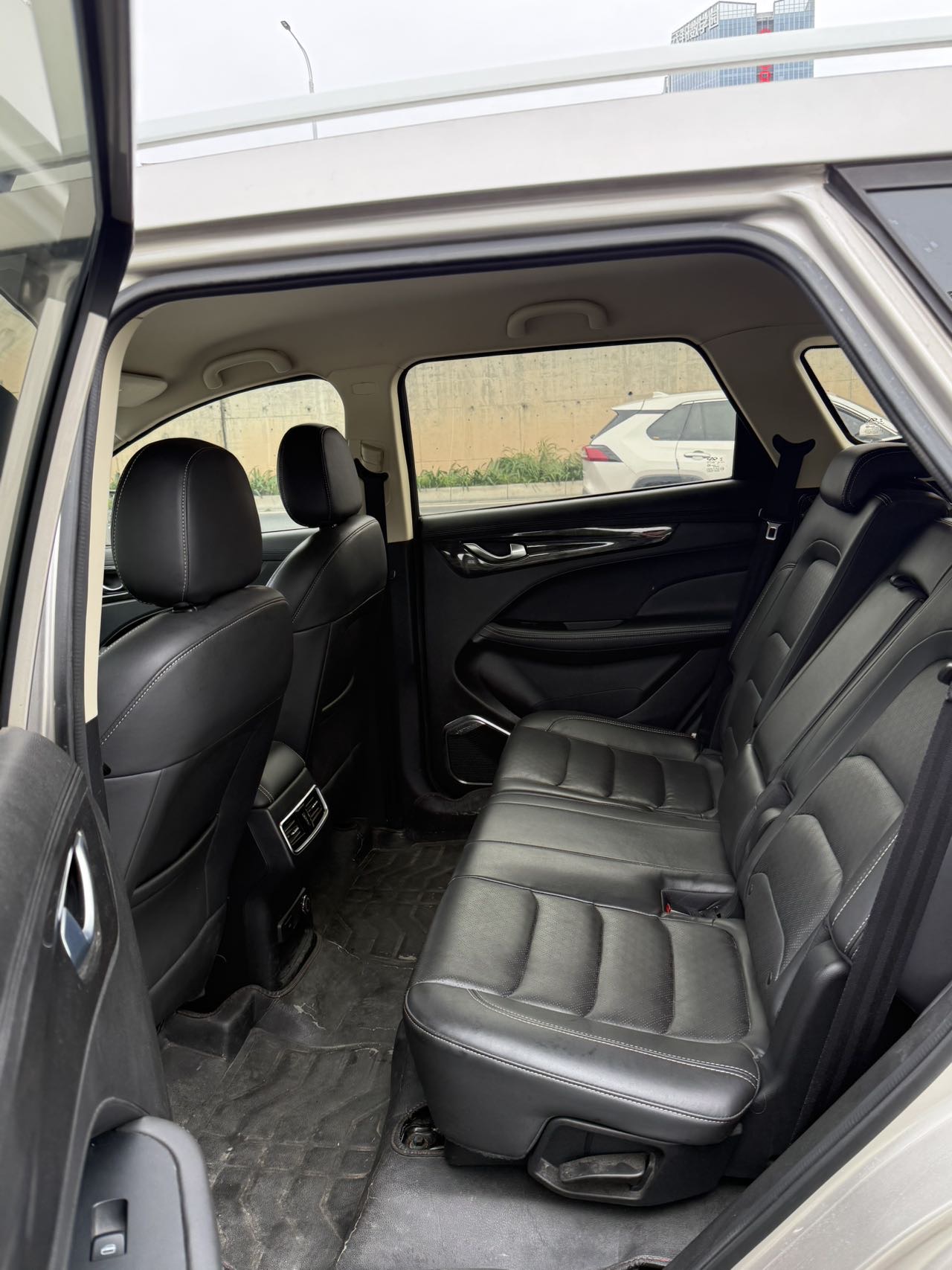 JETOUR 2019 X90 1.5T Youxiang 6-Seater
