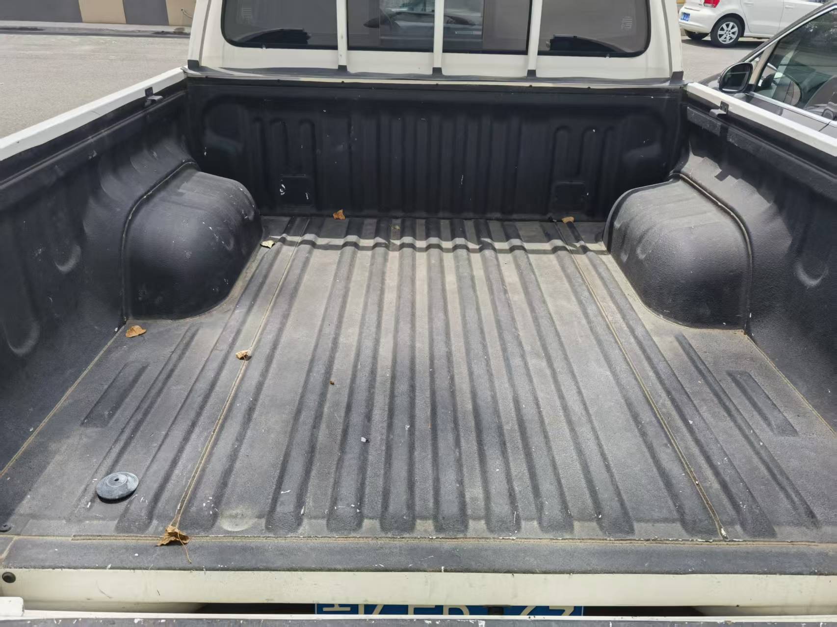 Toyota Hilux (Import) 2015 Hilux 2.7 Middle East Version