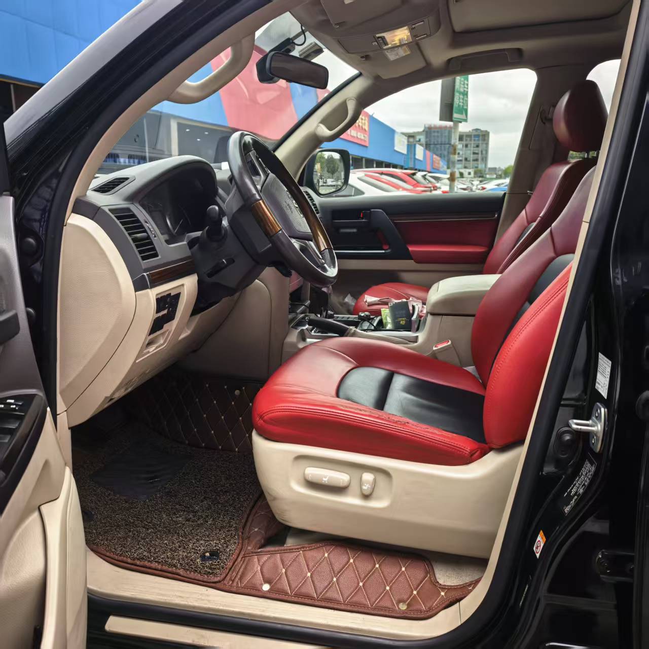 Toyota Land Cruiser (Import) 2019 Land Cruiser 4.0 GXR GT Middle East Version