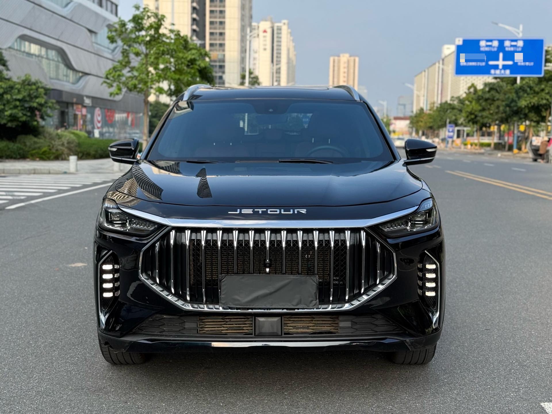 捷途 2023款 X70 PLUS 1.6T 强者5座