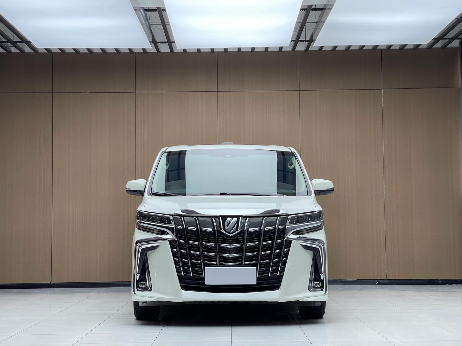 Toyota Alphard (Import) 2020 Alphard 2.5 CVT Luxury Edition