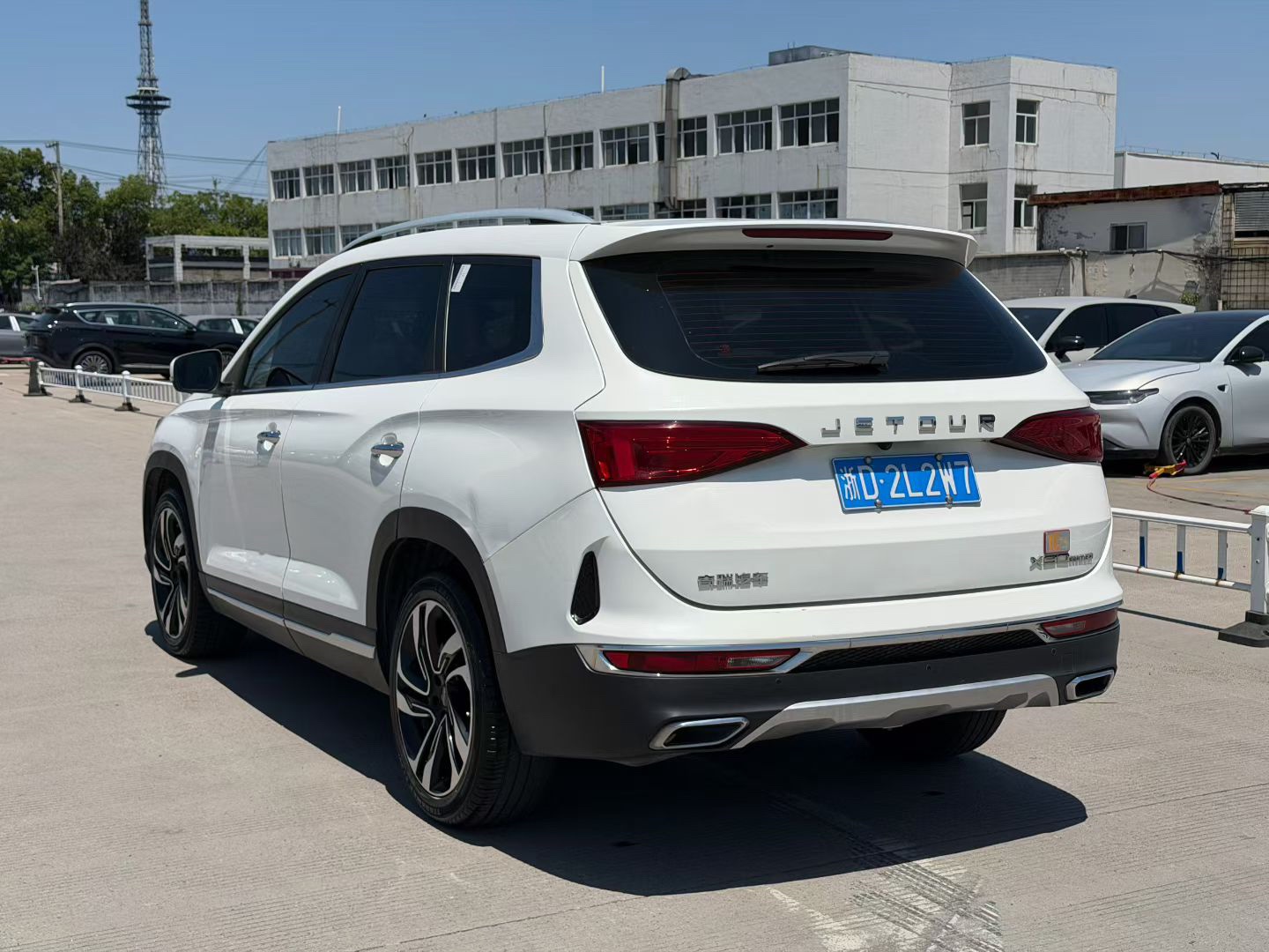 JETOUR 2019 X90 1.6T Zunlv Edition 7-Seater