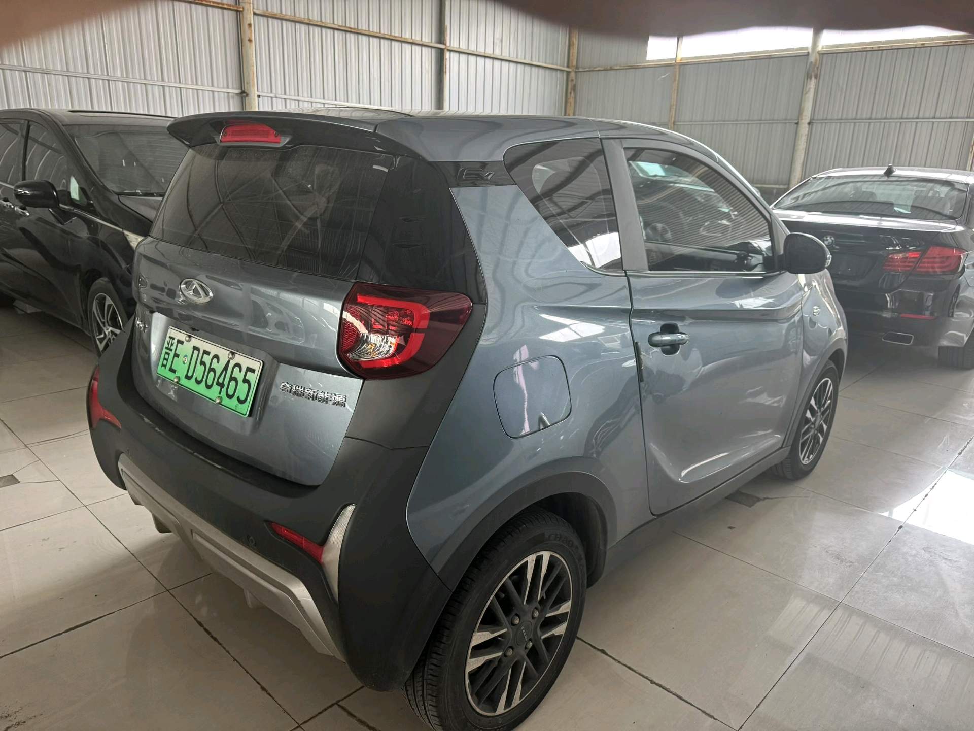 奇瑞 2022款 eQ1 甜粉款 全糖版 磷酸铁锂 30.7kWh 30kW 301km(改款二)