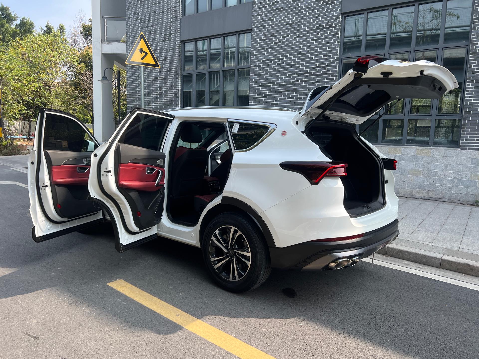 JETOUR 2021 X70 PLUS 1.6T Star PRO 7-Seater