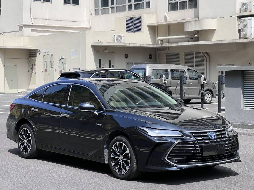 Toyota 2022 Avalon Hybrid 2.5 CVT Luxury Edition