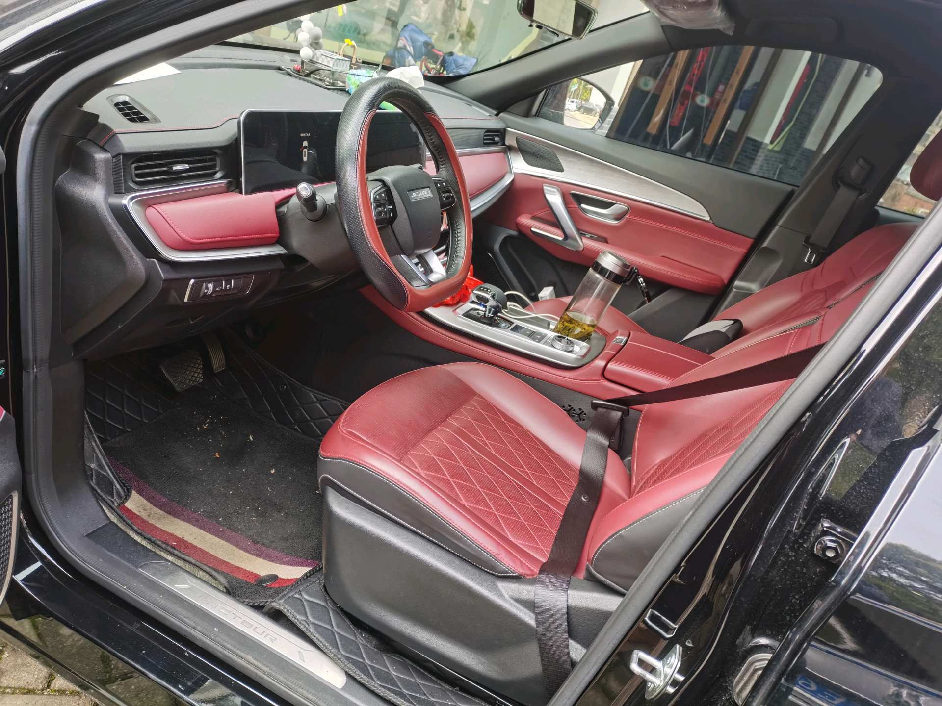 JETOUR 2024 X70 PLUS 1.5T Champion Edition MAX 5-Seater