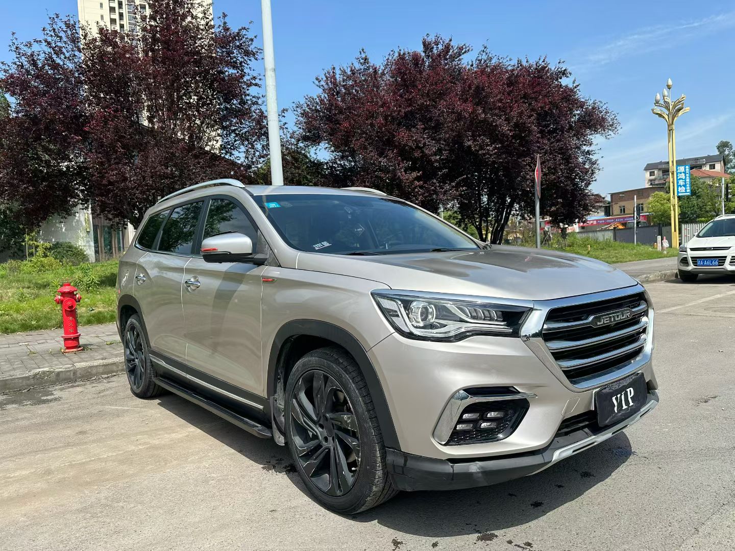 JETOUR 2019 X90 1.5T Zunxiang 7-Seater
