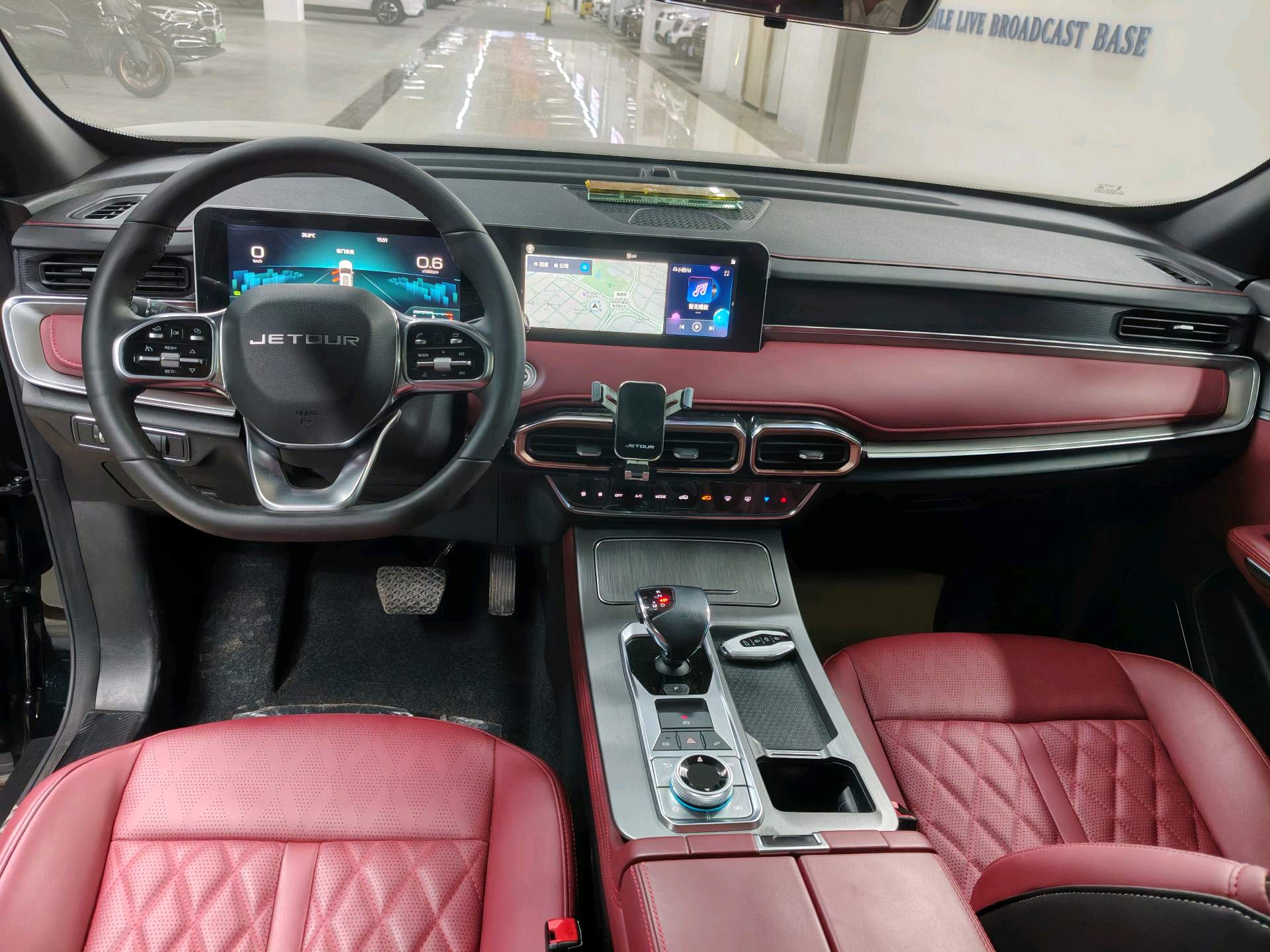 JETOUR 2024 X70 PLUS 1.5T Champion MAX+ 7-Seater