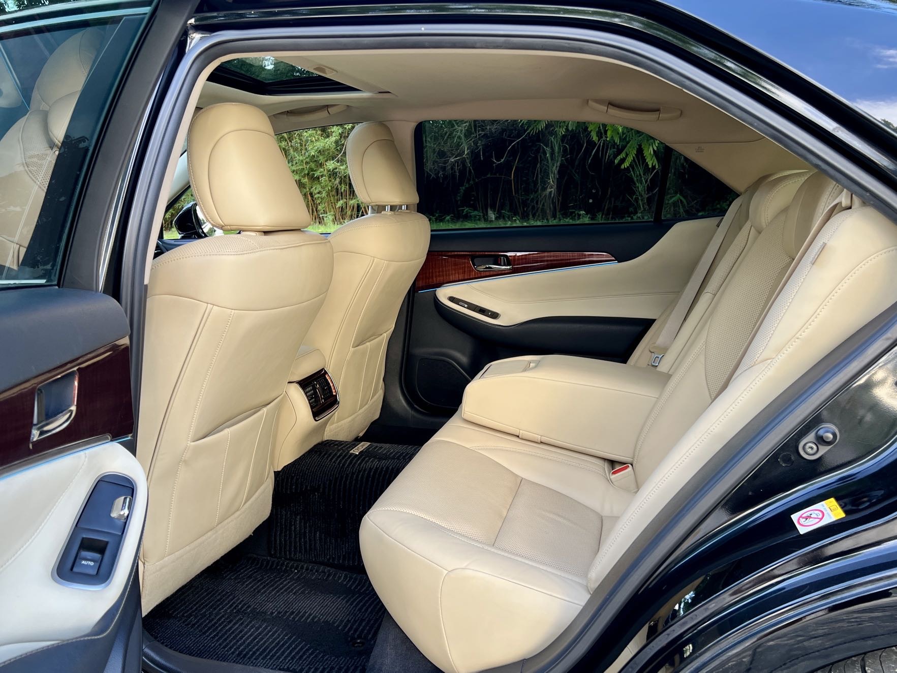 Toyota 2015 Crown 2.5 Fashion Edition