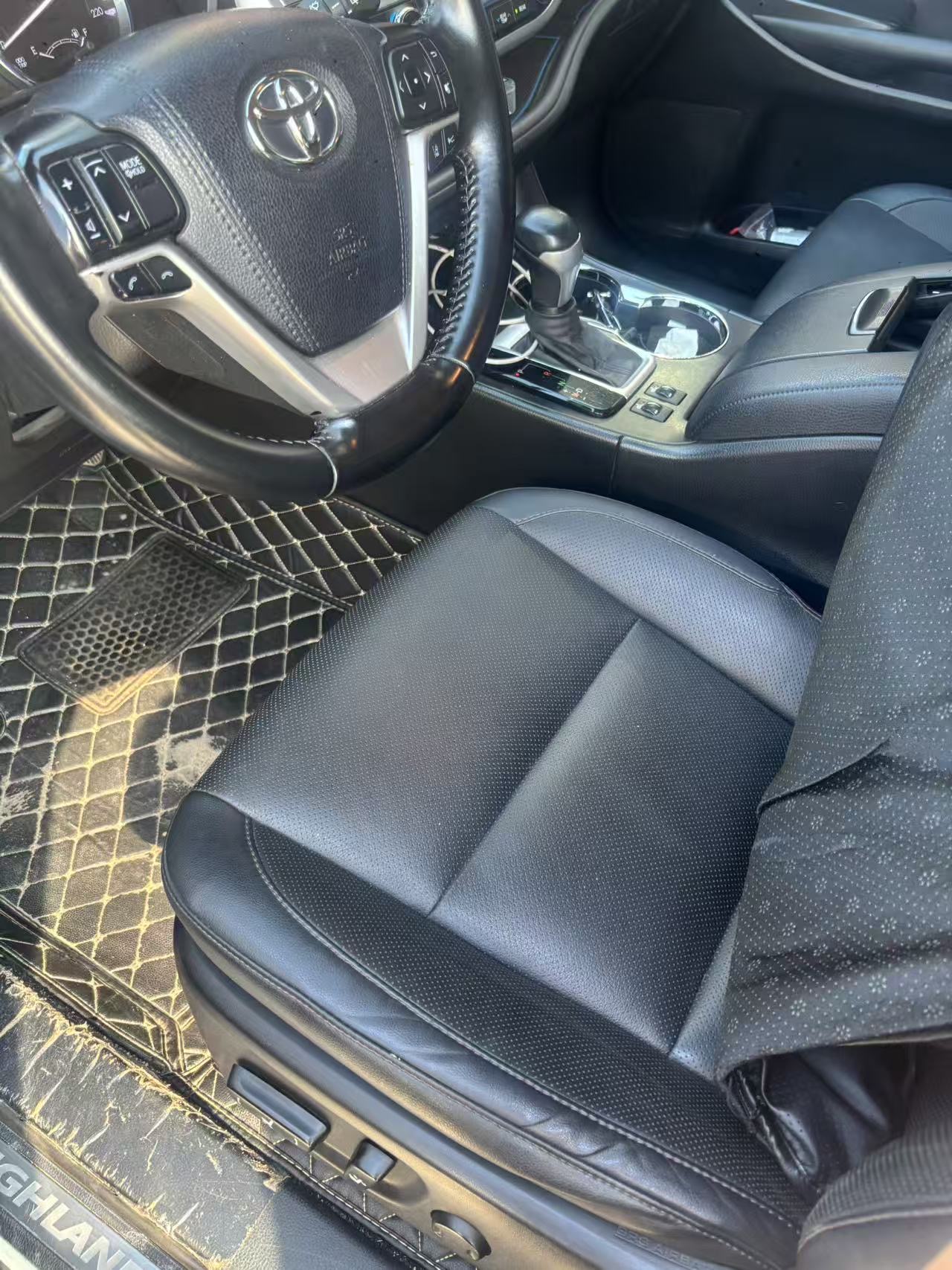 Toyota 2021 Highlander 2.0T 4WD Luxury 7-Seater