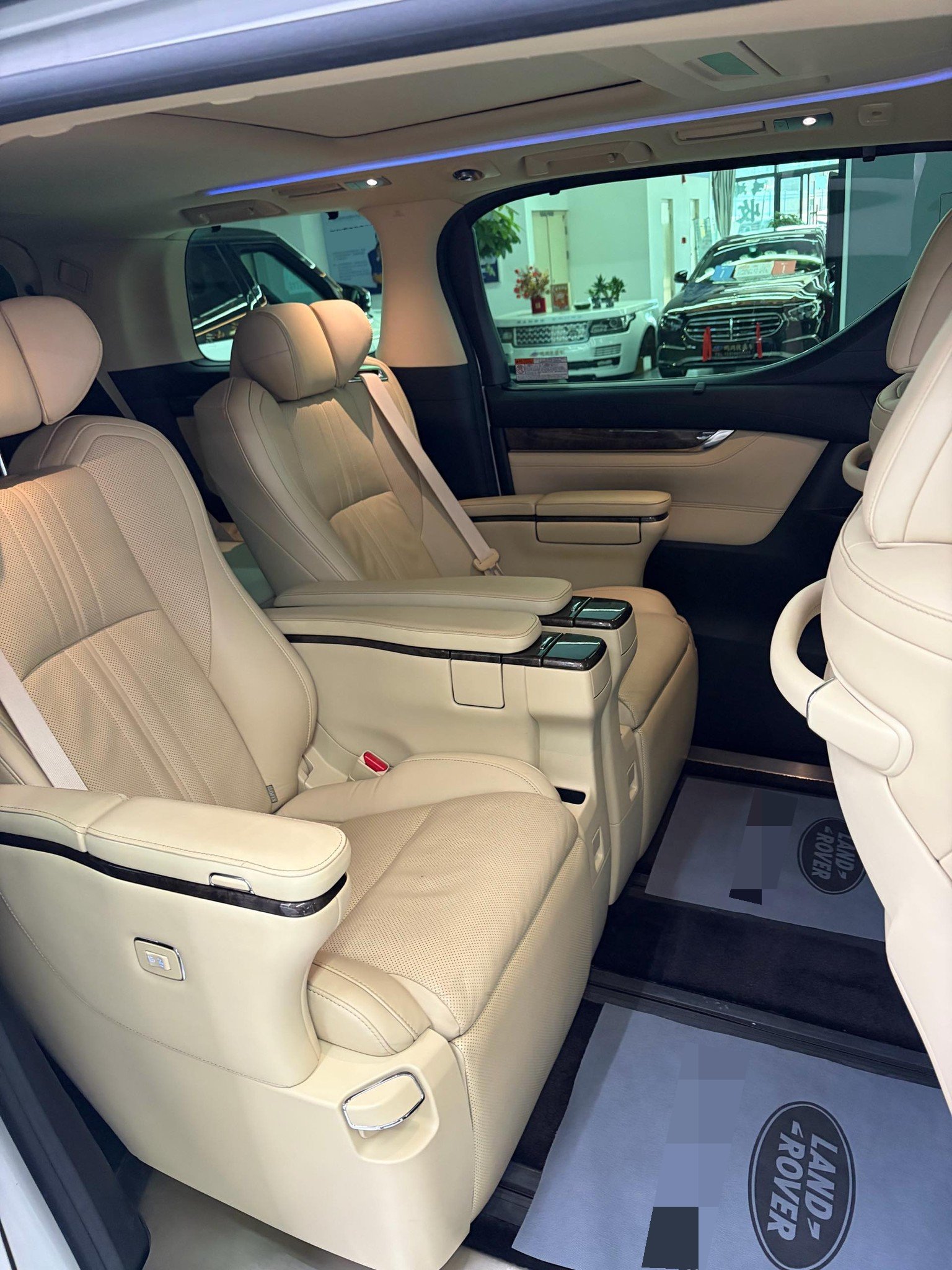 Toyota Alphard (Import) 2019 Alphard 2.5 CVT Premium Edition