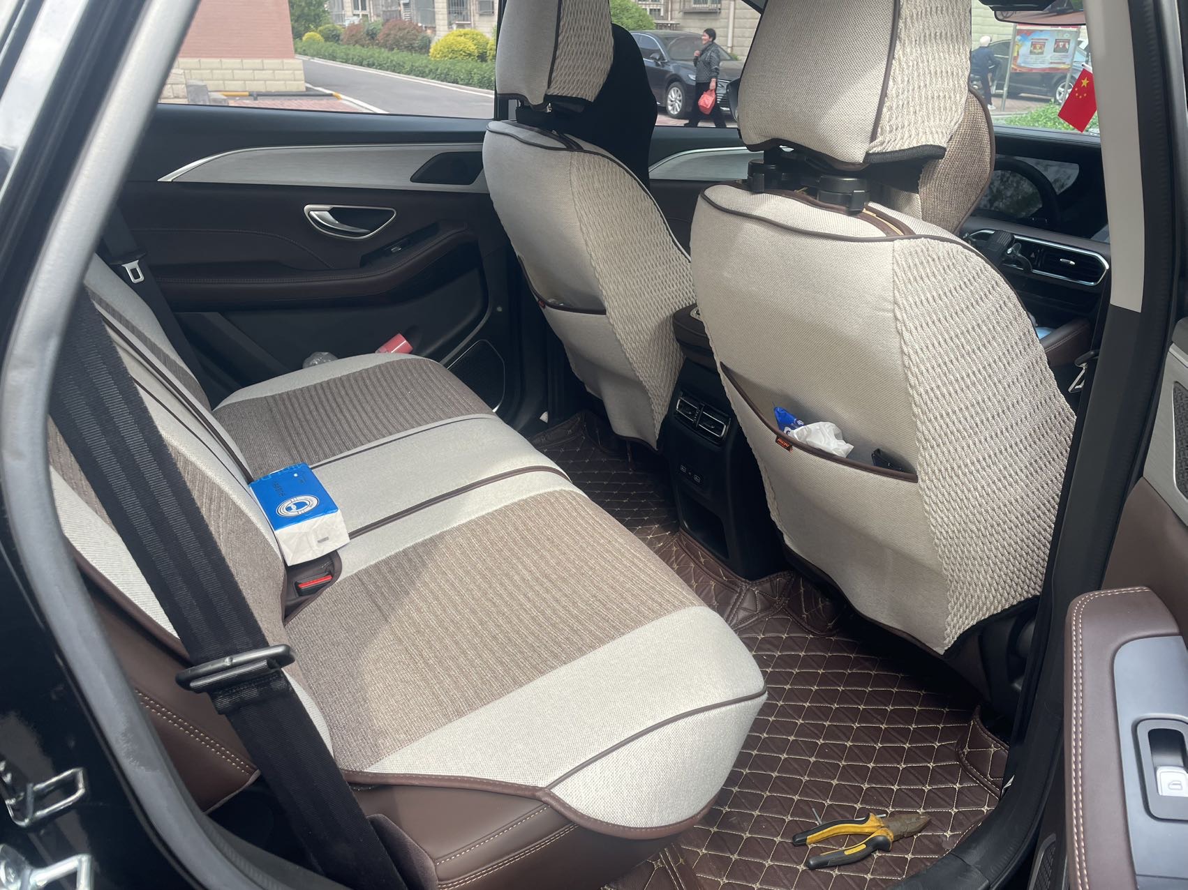 JETOUR 2023 X90 PLUS 1.6TD Flat Layer + 7 Seats