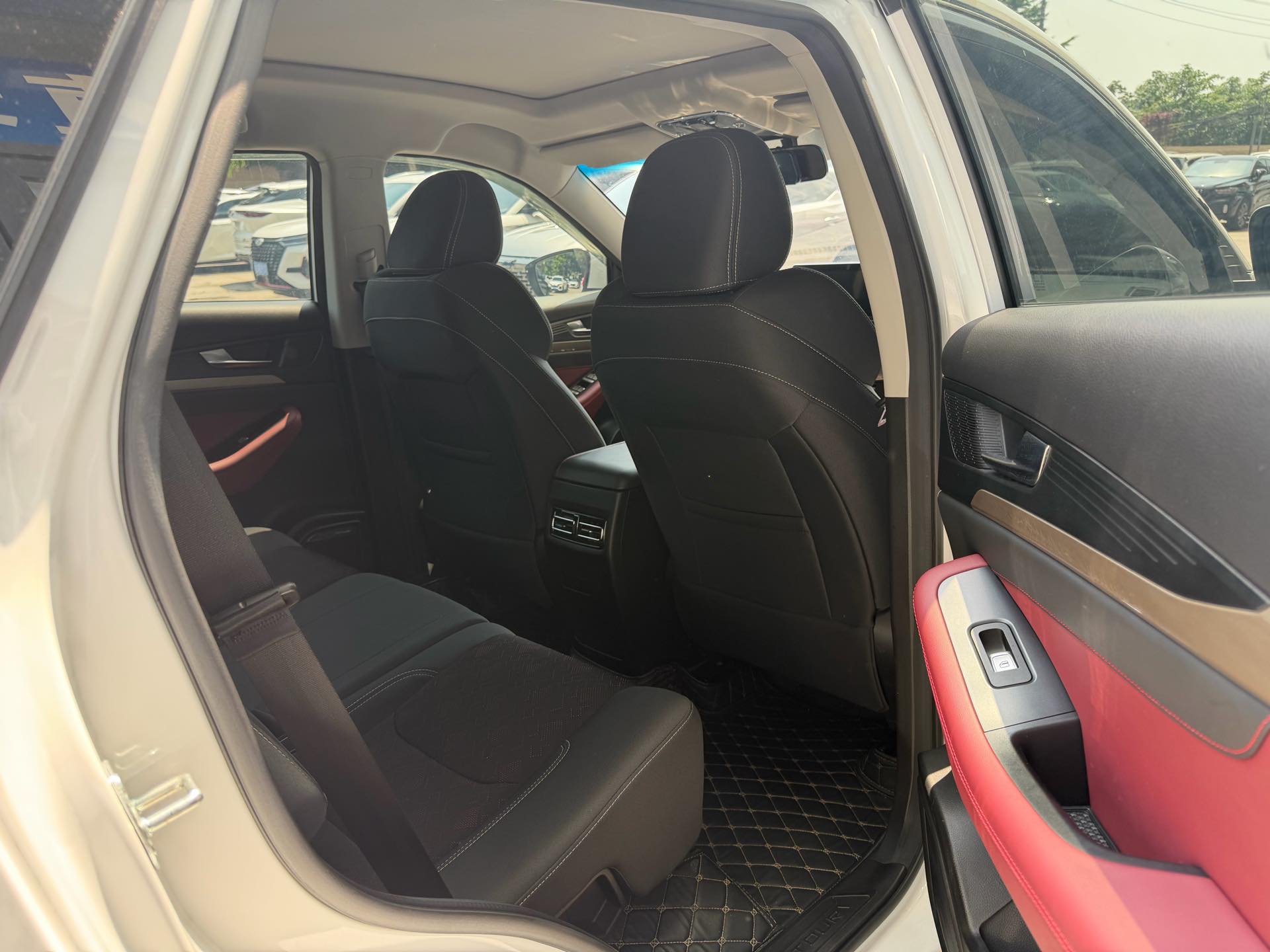 JETOUR 2023 X70 1.5T Beyond PRO 5-Seater