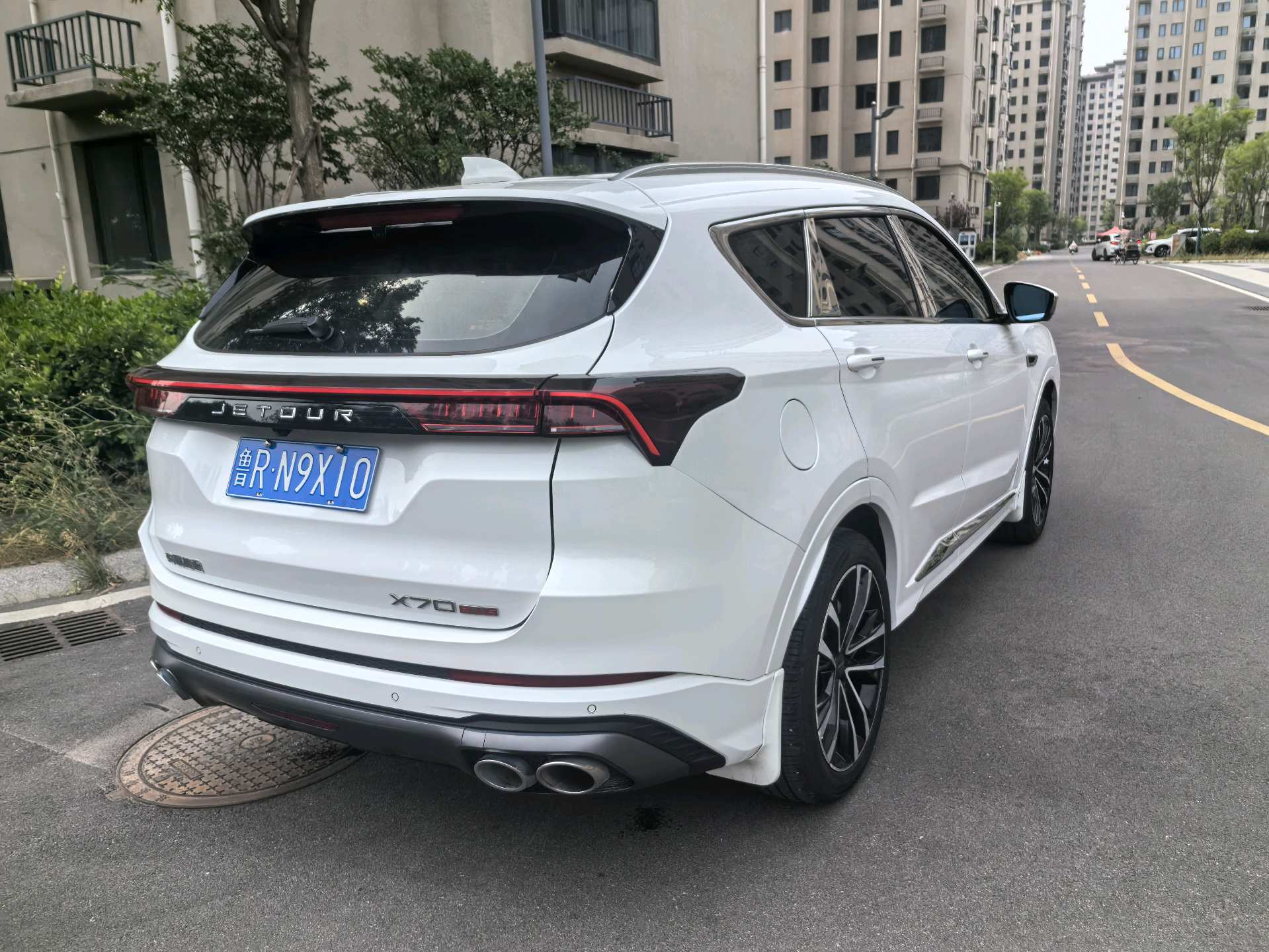 JETOUR 2021 X70 PLUS 1.6T Di PRO 5-Seater