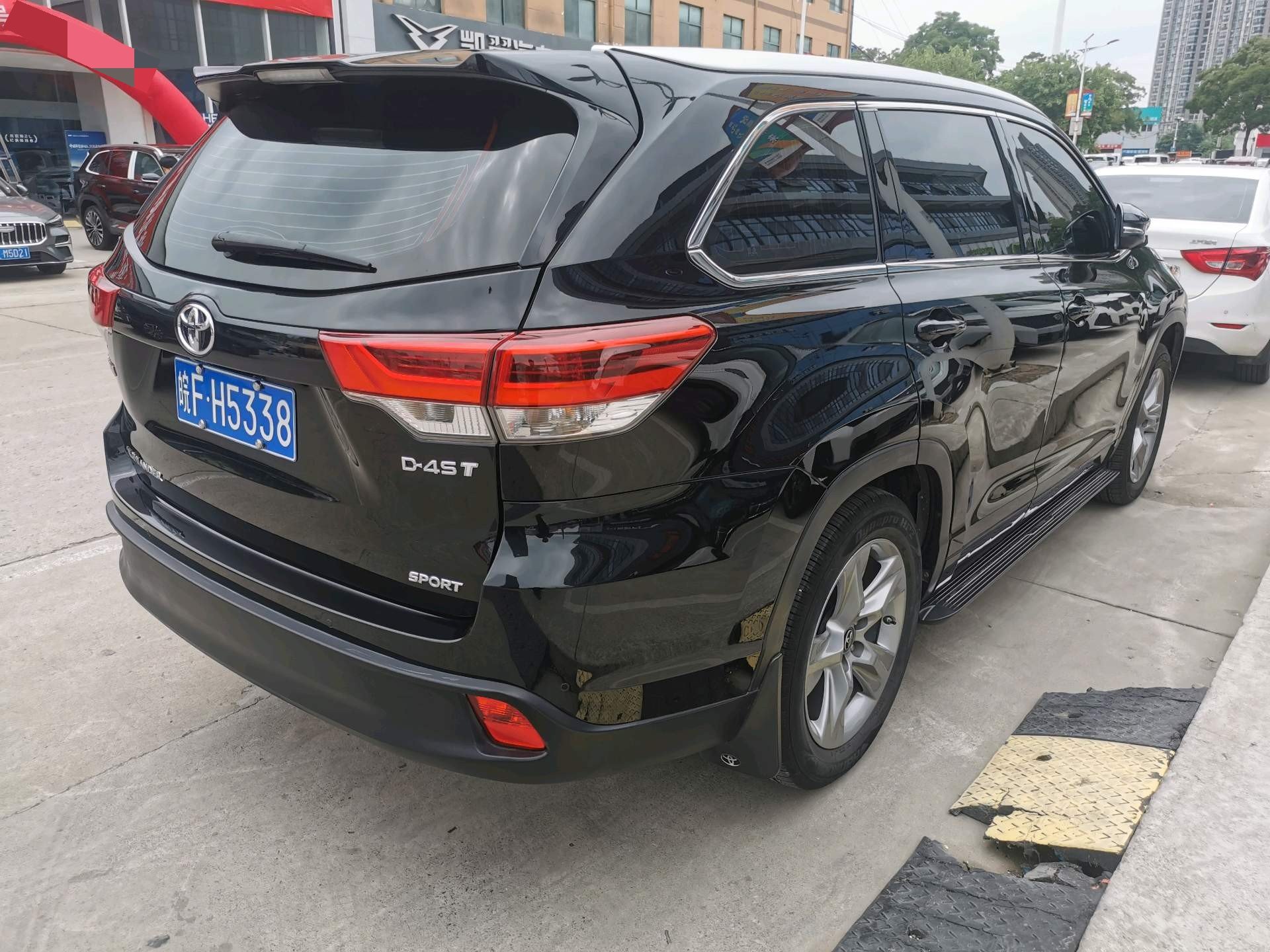 Toyota 2019 Highlander 2.0T 2WD Luxury 7-Seater