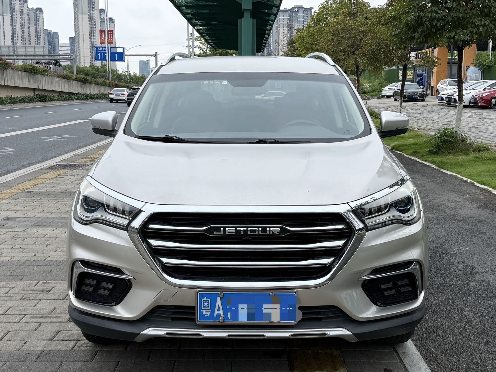 JETOUR 2019 X90 1.5T Youxiang 6-Seater