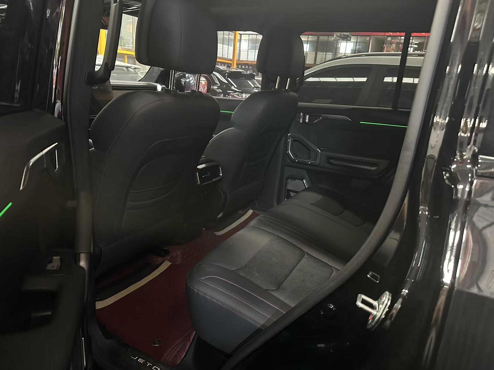 JETOUR 2023 Traveler 2.0T 4WD Cross PRO+