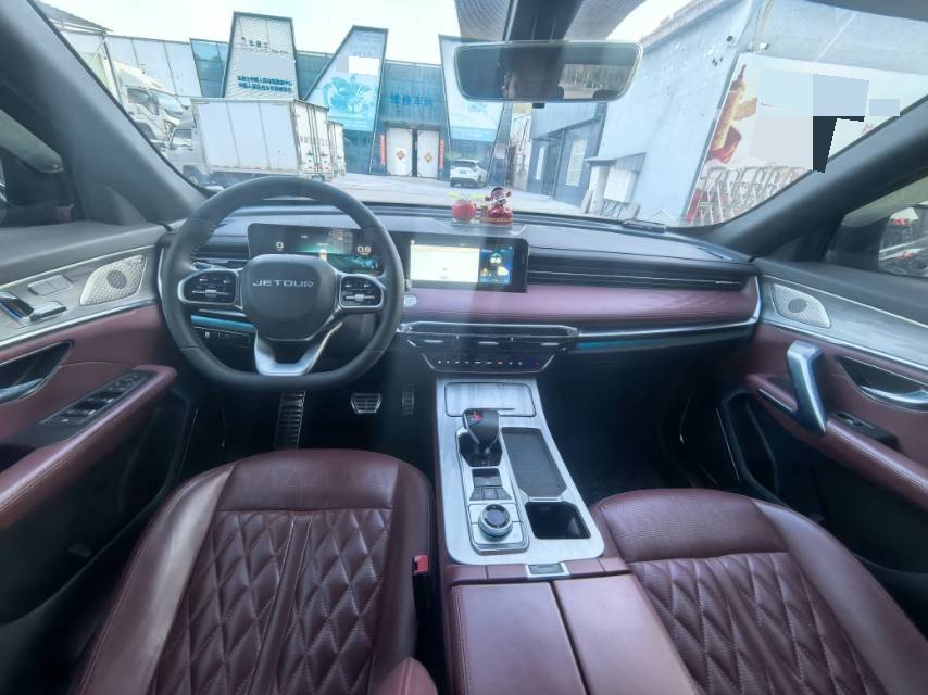JETOUR 2023 X70 PLUS 1.6T Stronger 5-Seater