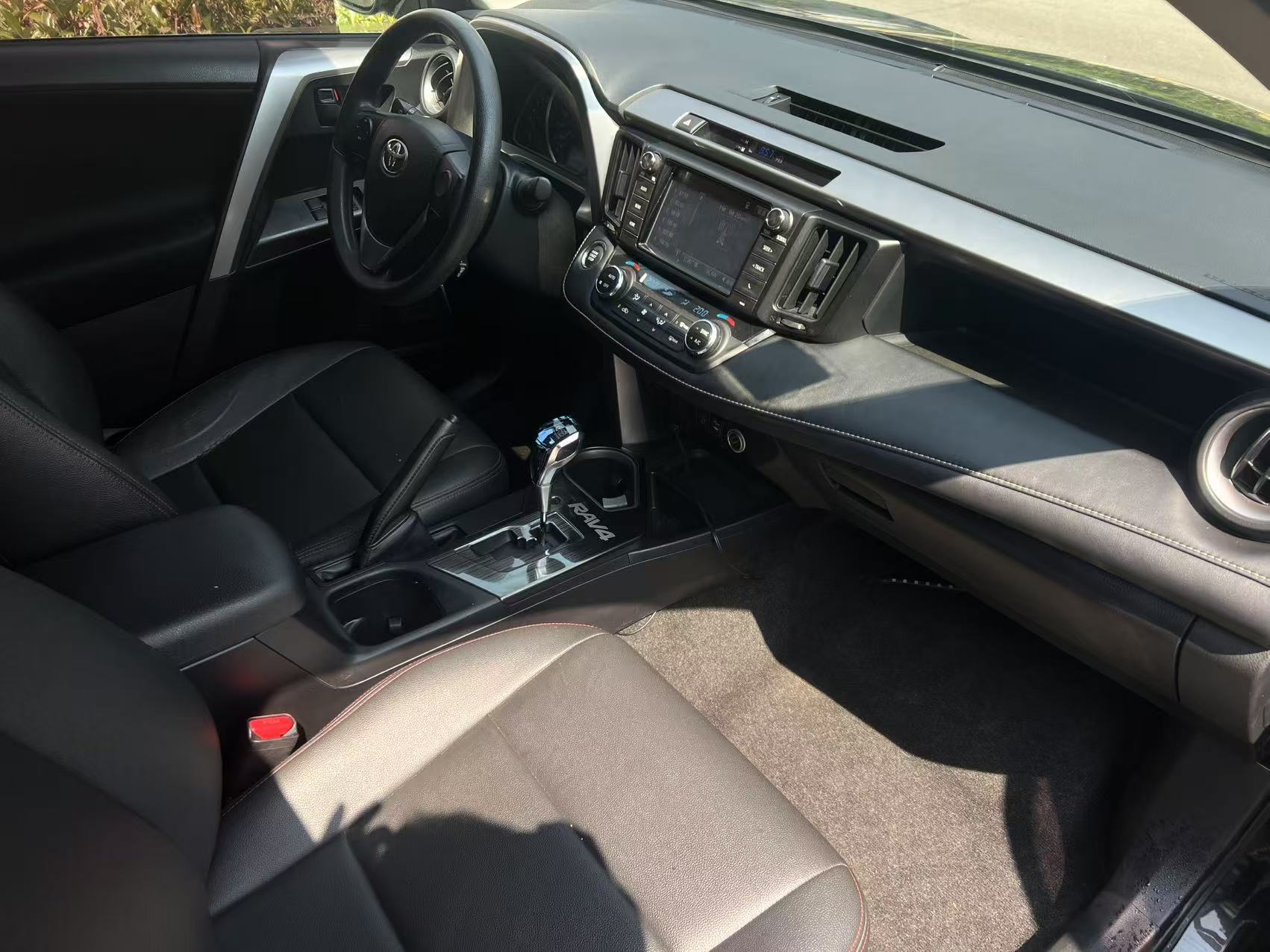 Toyota 2016 RAV4 2.0 CVT 2WD Fashion Edition