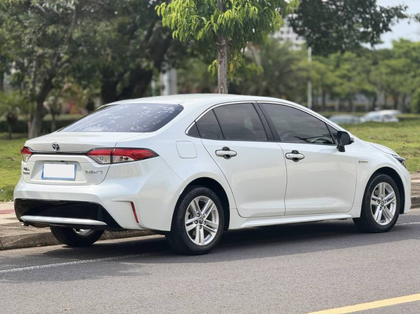 Toyota 2019 Levin Twin Engine 1.8H CVT Luxury Edition