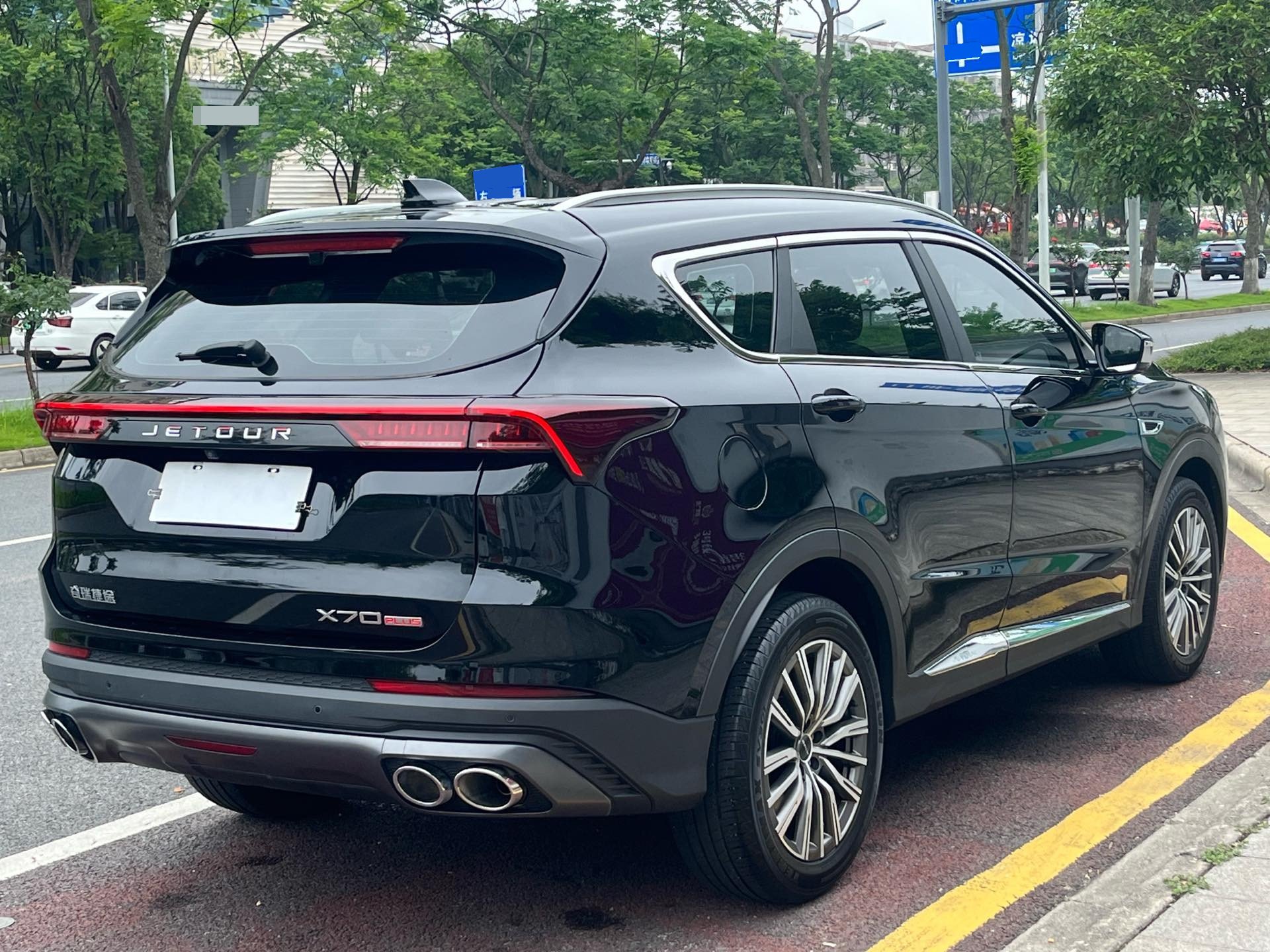 JETOUR 2023 X70 PLUS 1.6T Strong 5-Seater