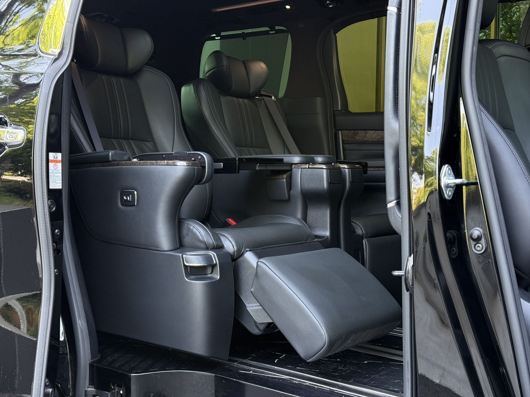 Toyota Vellfire (Import) 2020 Vellfire 2.5 CVT HV Premium