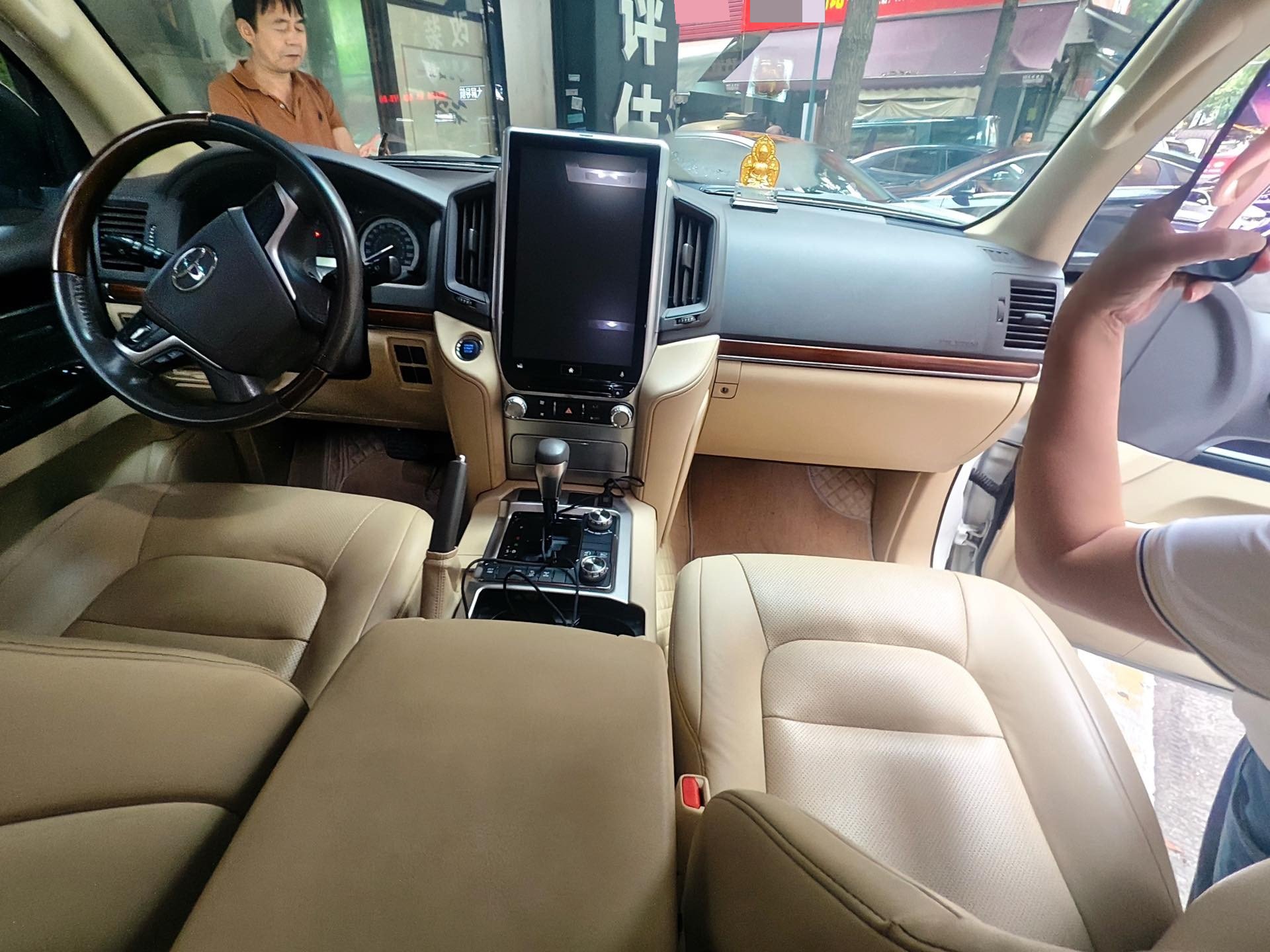 Toyota Land Cruiser (Import) 2018 Land Cruiser 4.6L Parallel Import