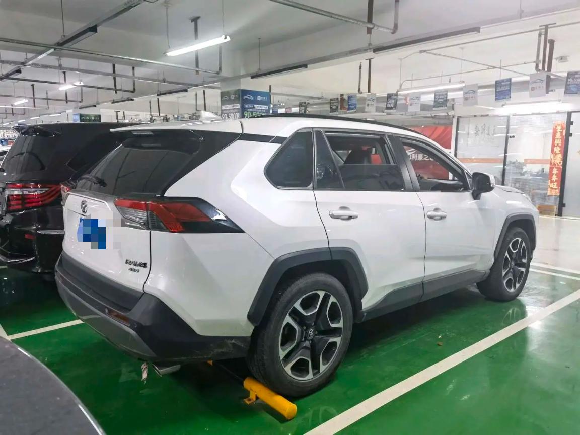 Toyota 2021 RAV4 2.0 CVT 4WD Premium