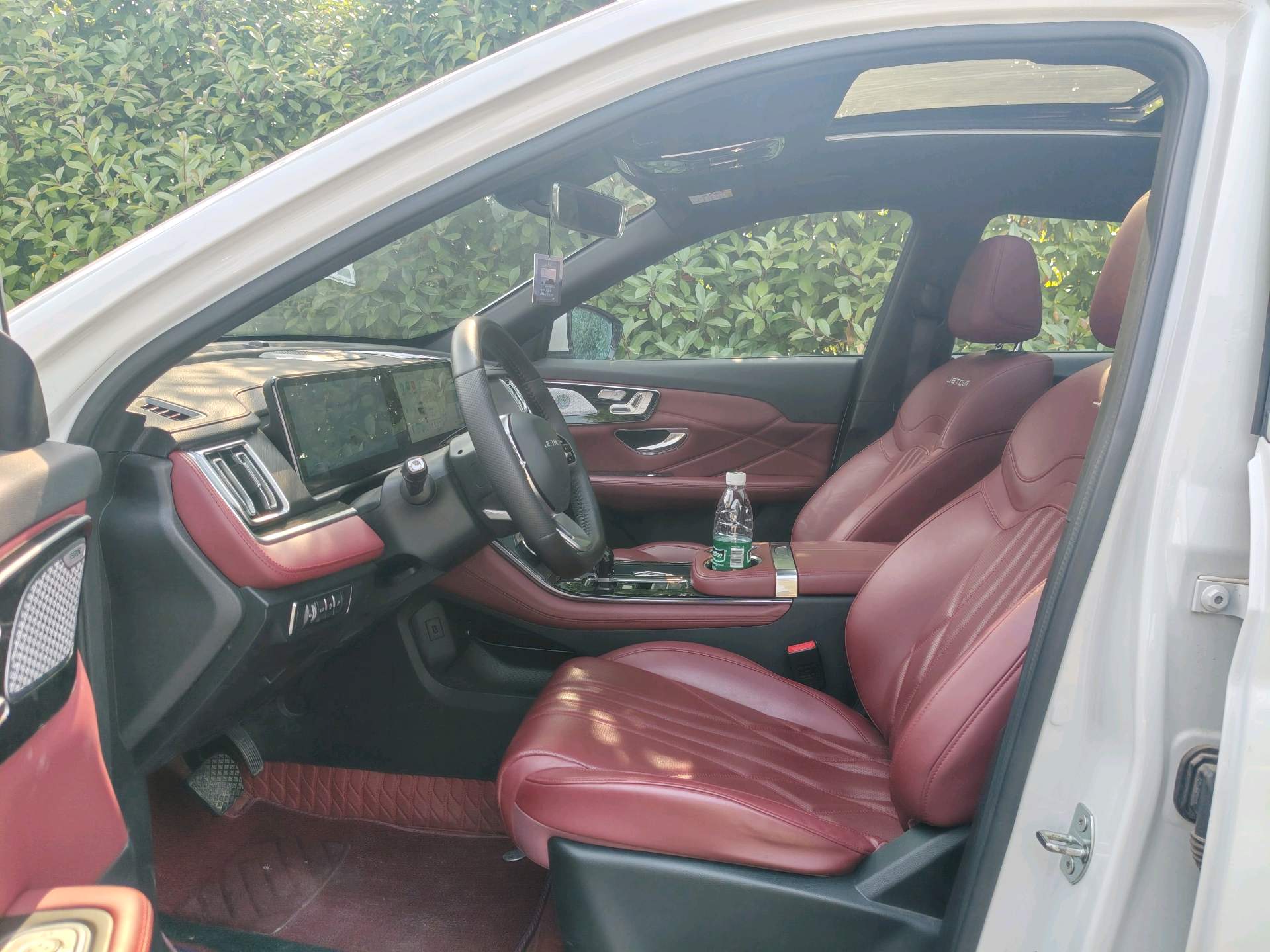 JETOUR 2025 X70 PLUS 1.5T Flagship 5-Seater