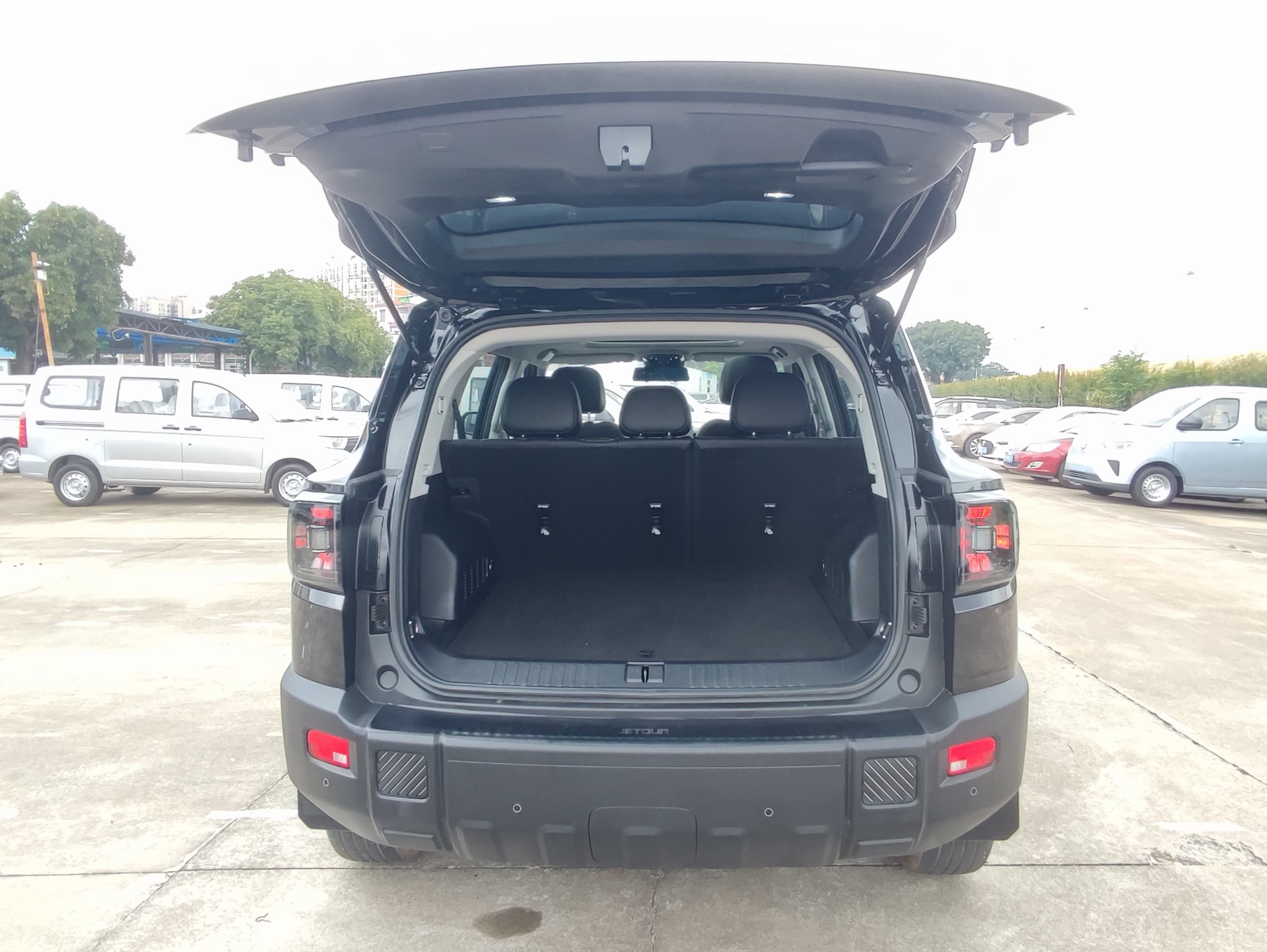JETOUR 2025 Freedom 1.5TD Explorer