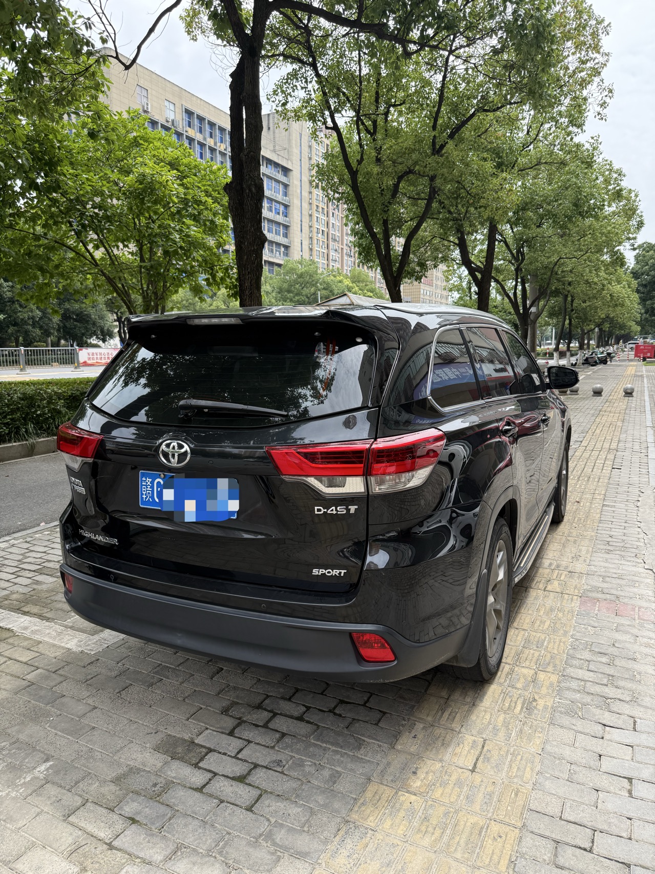 Toyota 2018 Highlander 2.0T 2WD Premium 7-Seater