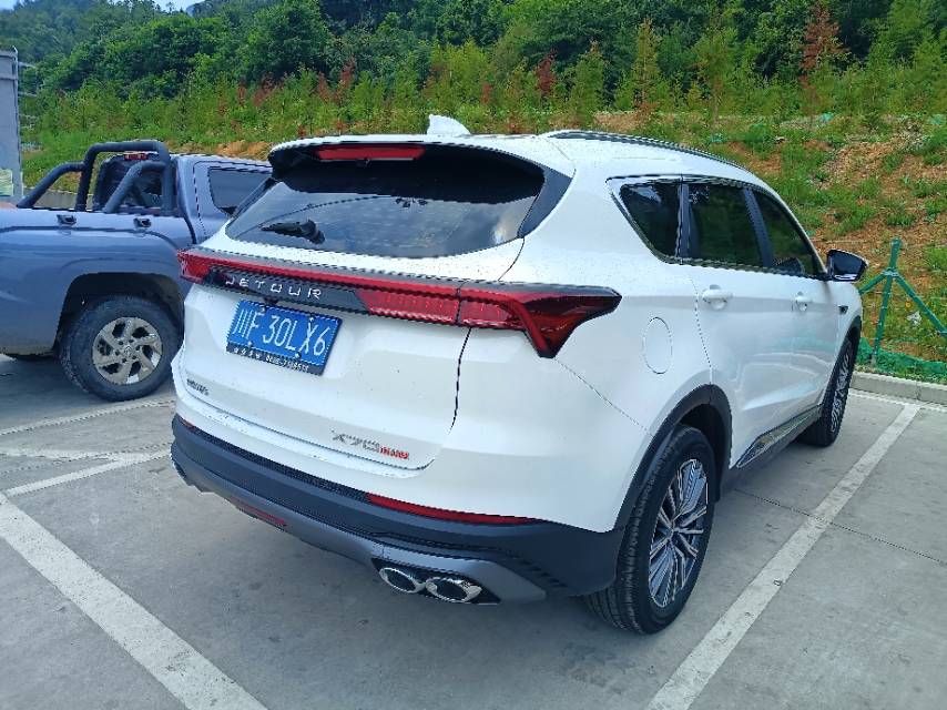 JETOUR 2025 X70 PLUS 1.5T Champion Edition PRO 5-Seater