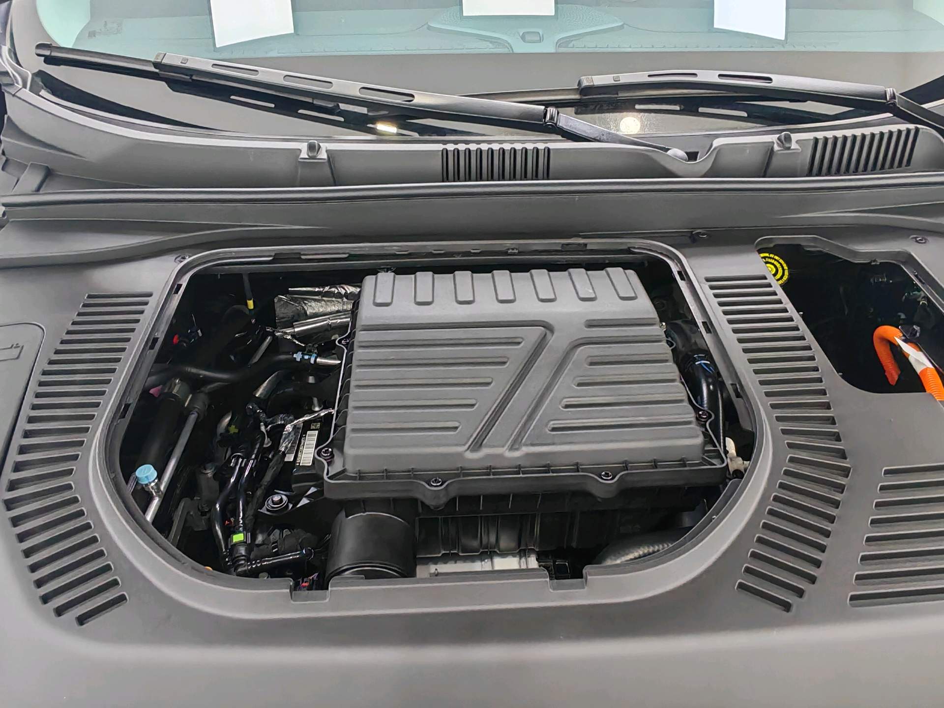 捷途 2025款 X90 C-DM 1.5T 豪华版5座